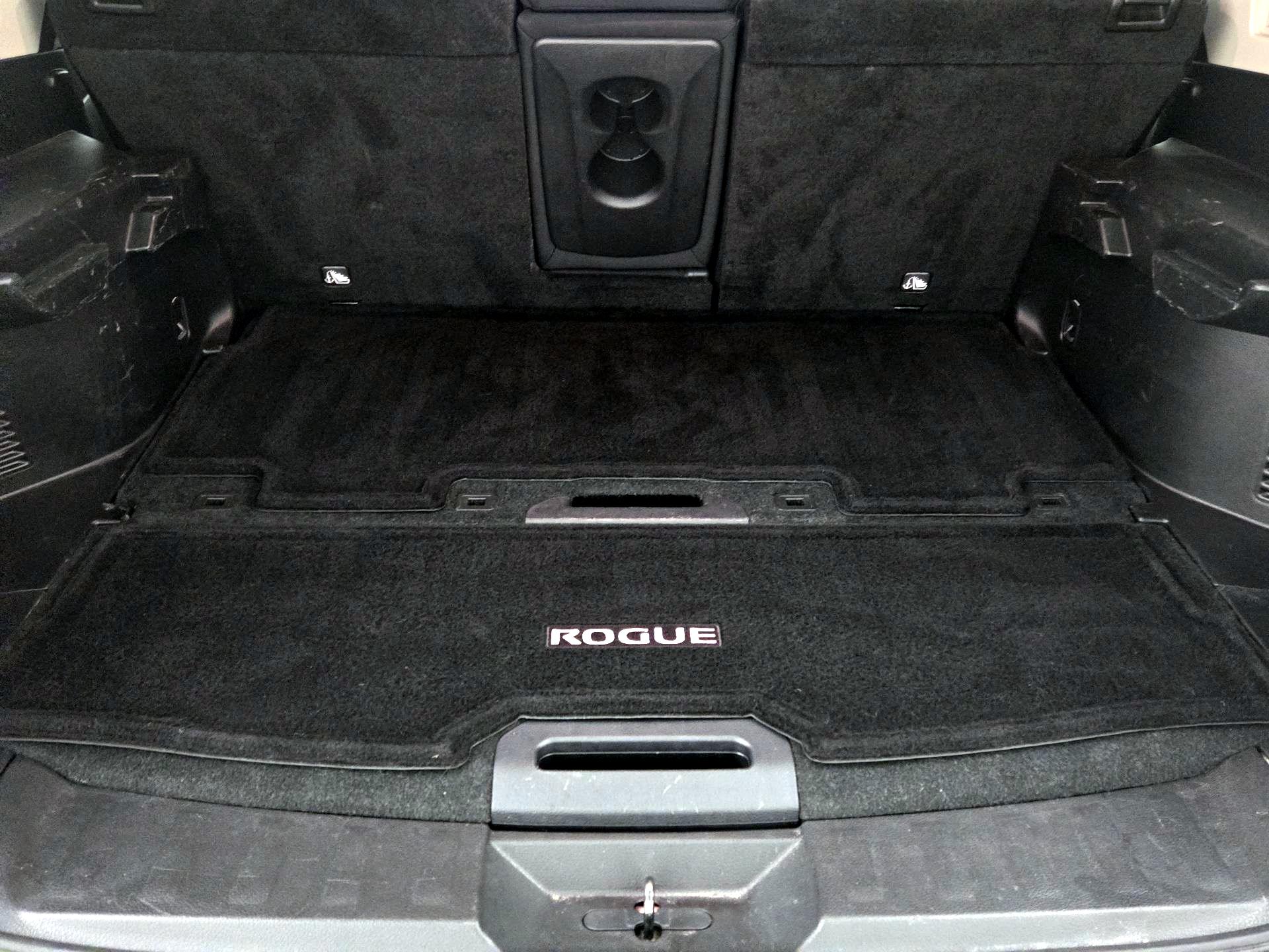 Thumbnail: 2017 Nissan Rogue - 20