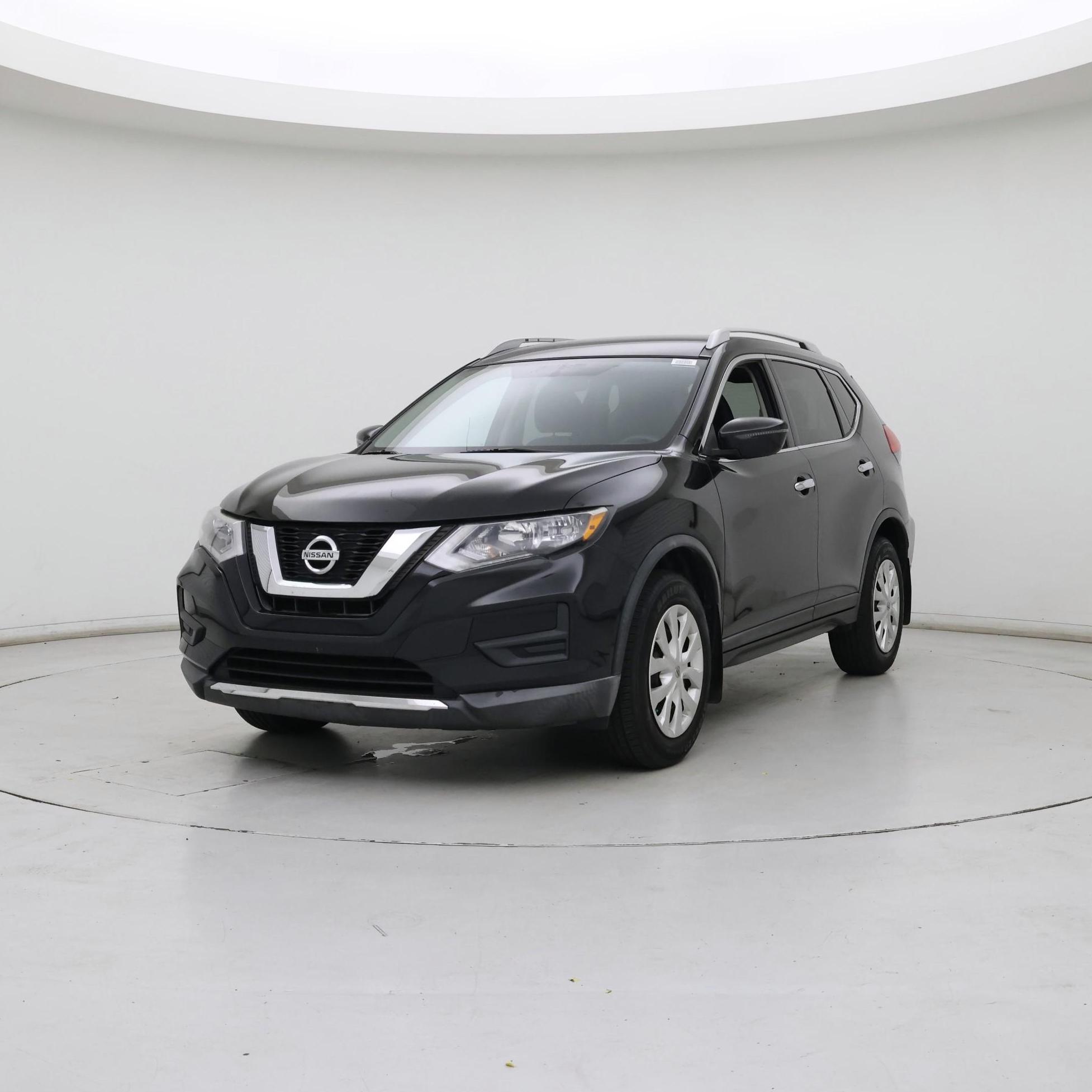 Thumbnail: 2017 Nissan Rogue - 4