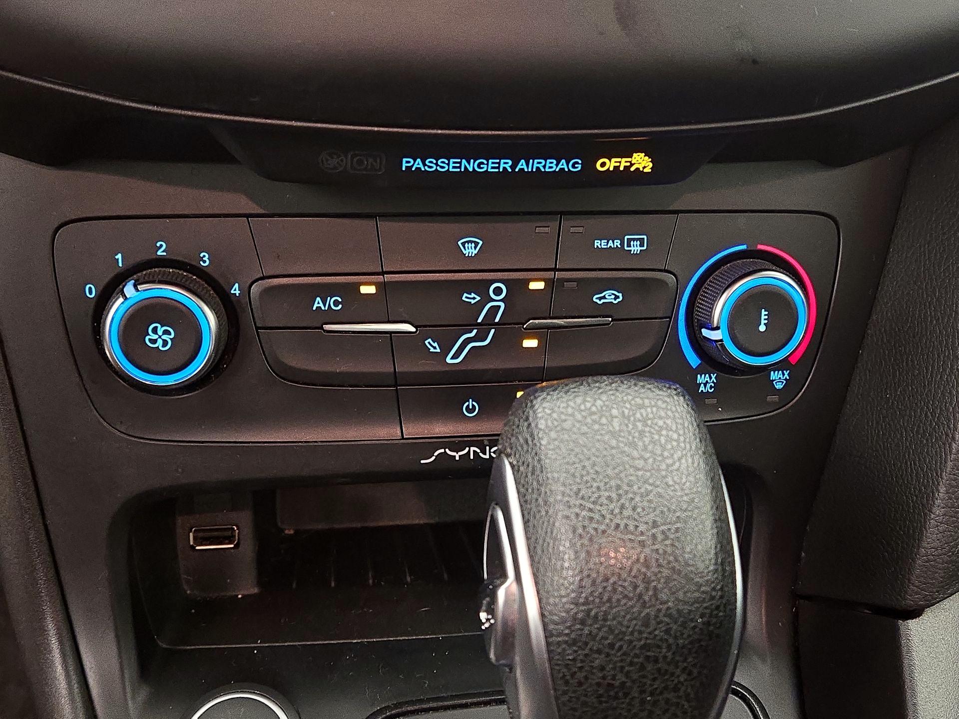 Thumbnail: 2017 Ford Focus - 16