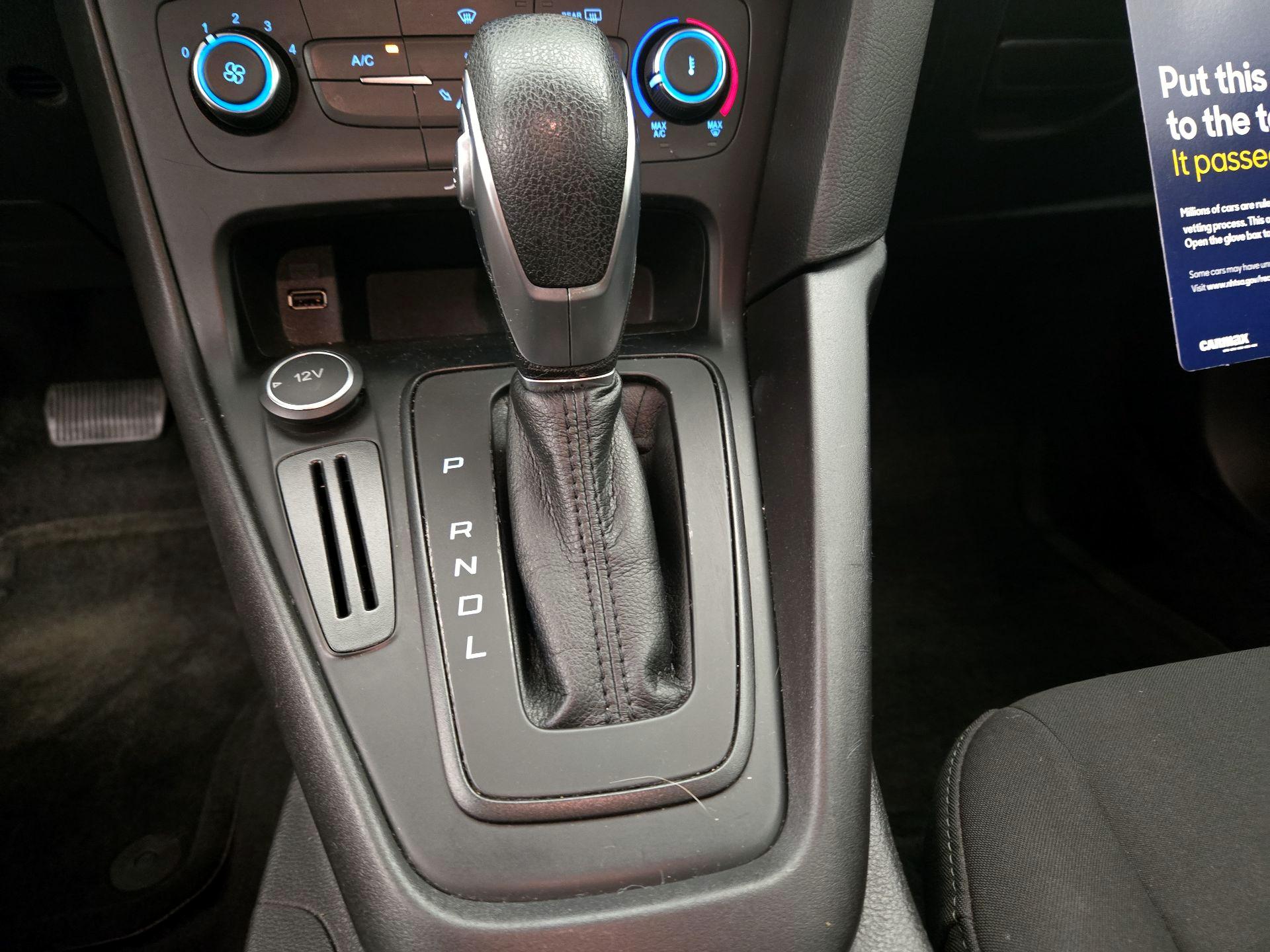 Thumbnail: 2017 Ford Focus - 17