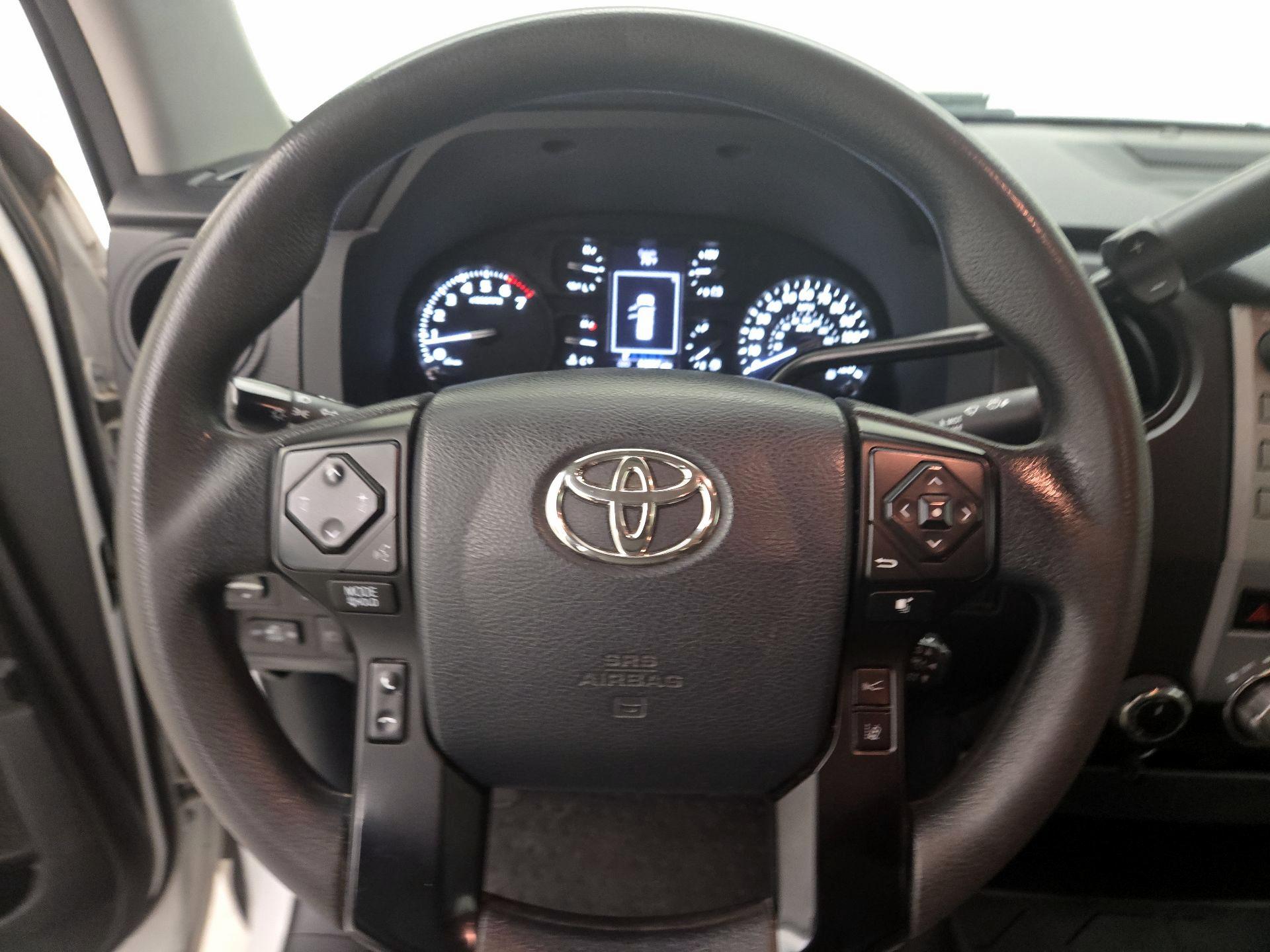 Thumbnail: 2019 Toyota Tundra - 10