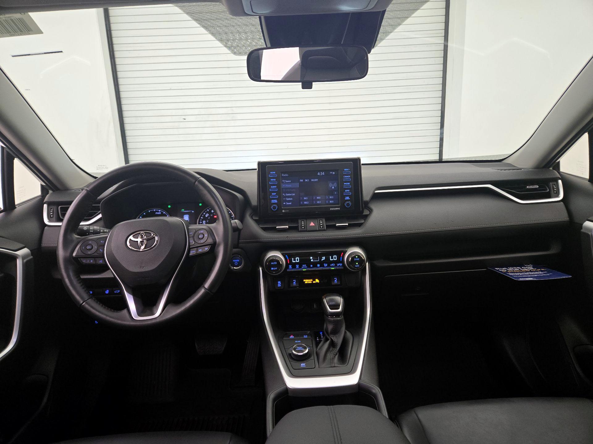 Thumbnail: 2022 Toyota RAV4 - 9