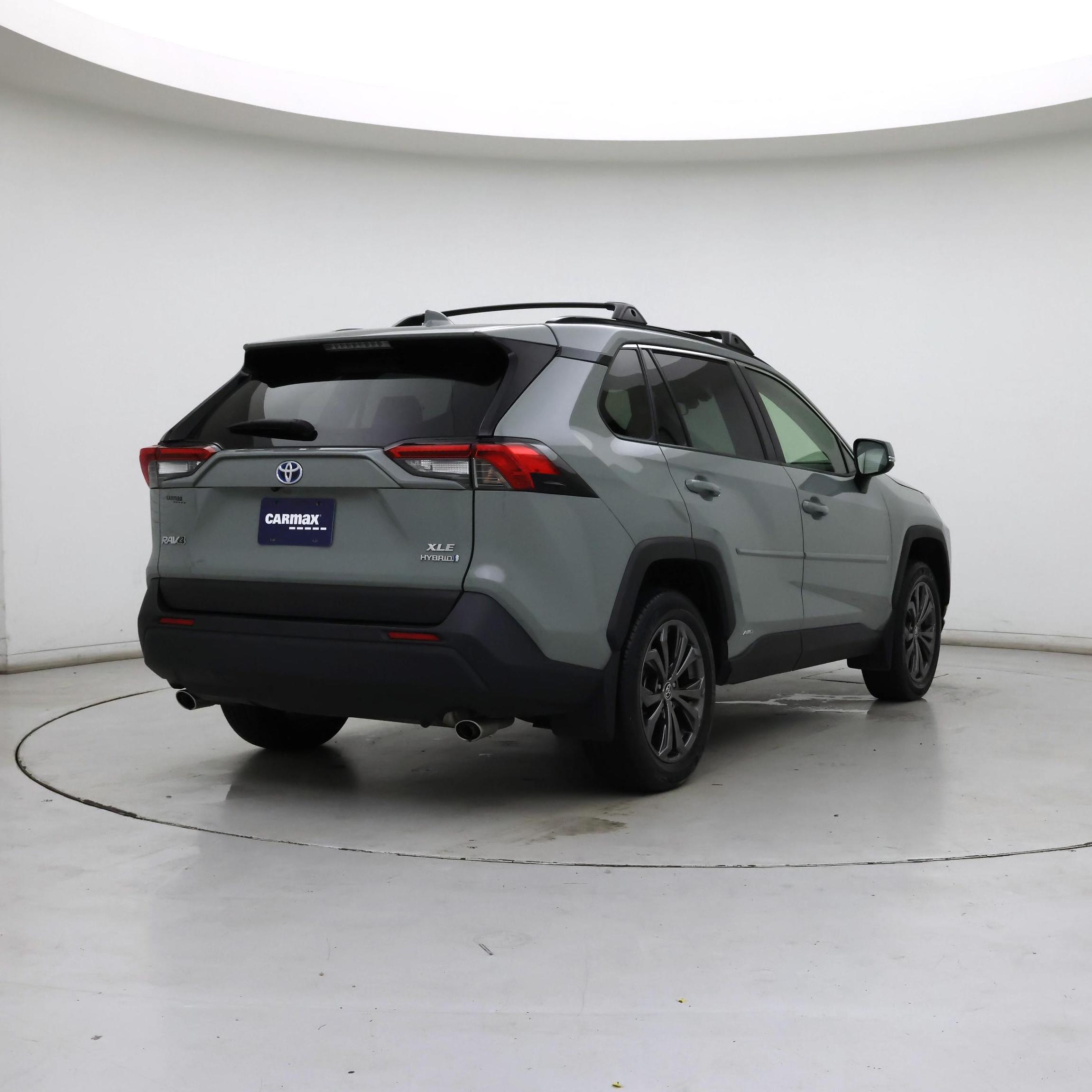 Thumbnail: 2022 Toyota RAV4 - 8
