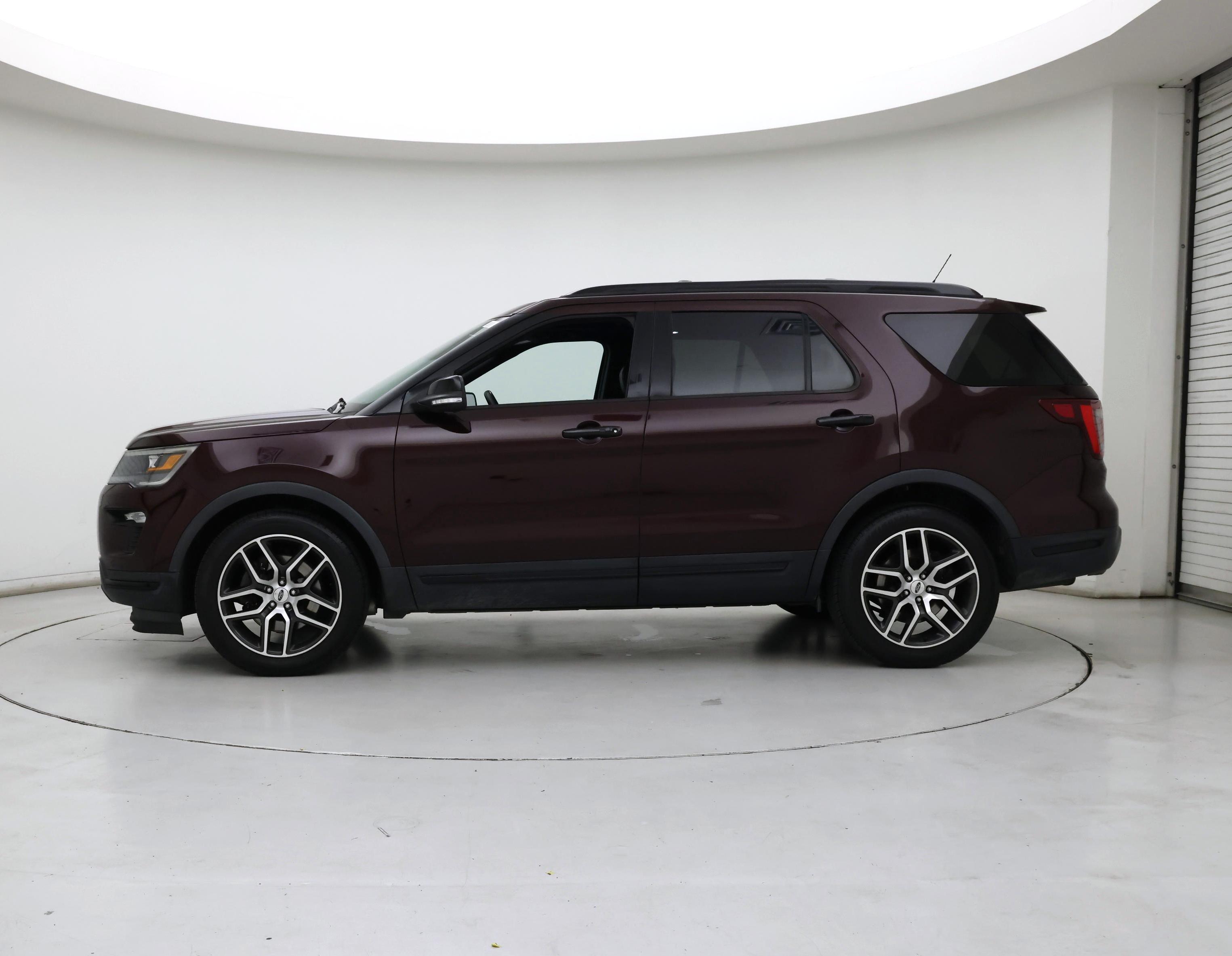 Thumbnail: 2018 Ford Explorer - 3