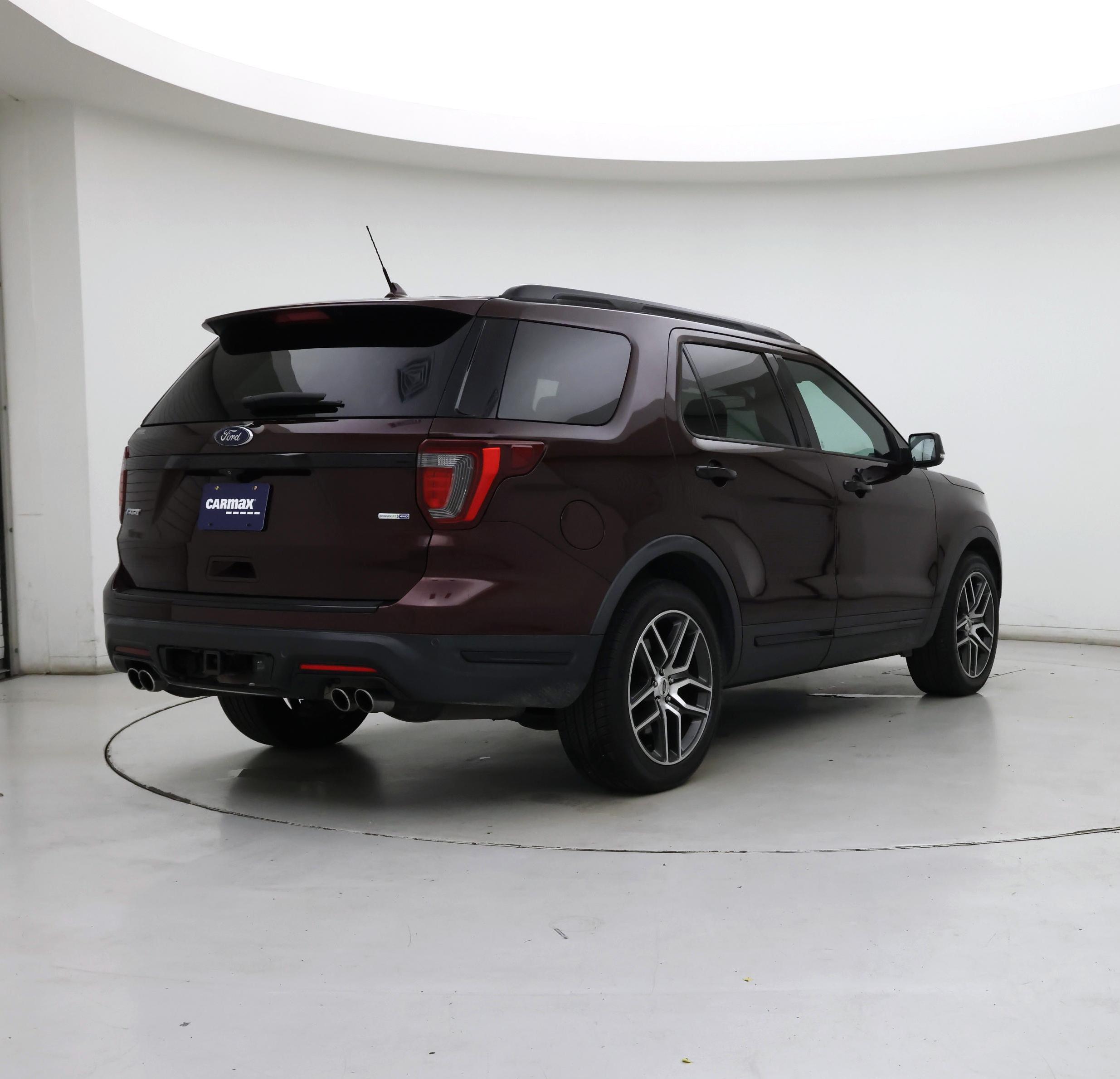 Thumbnail: 2018 Ford Explorer - 8