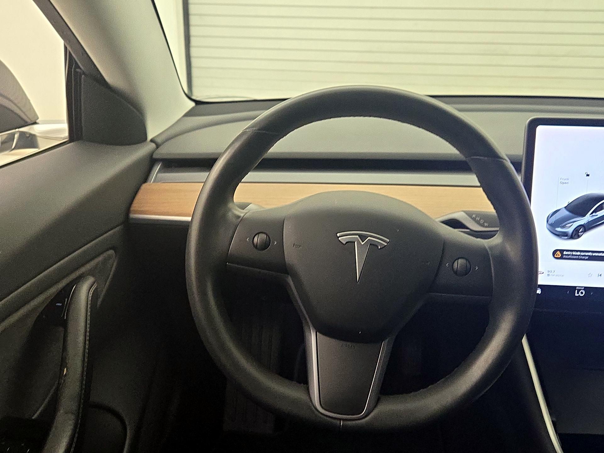 Thumbnail: 2019 Tesla Model 3 - 10