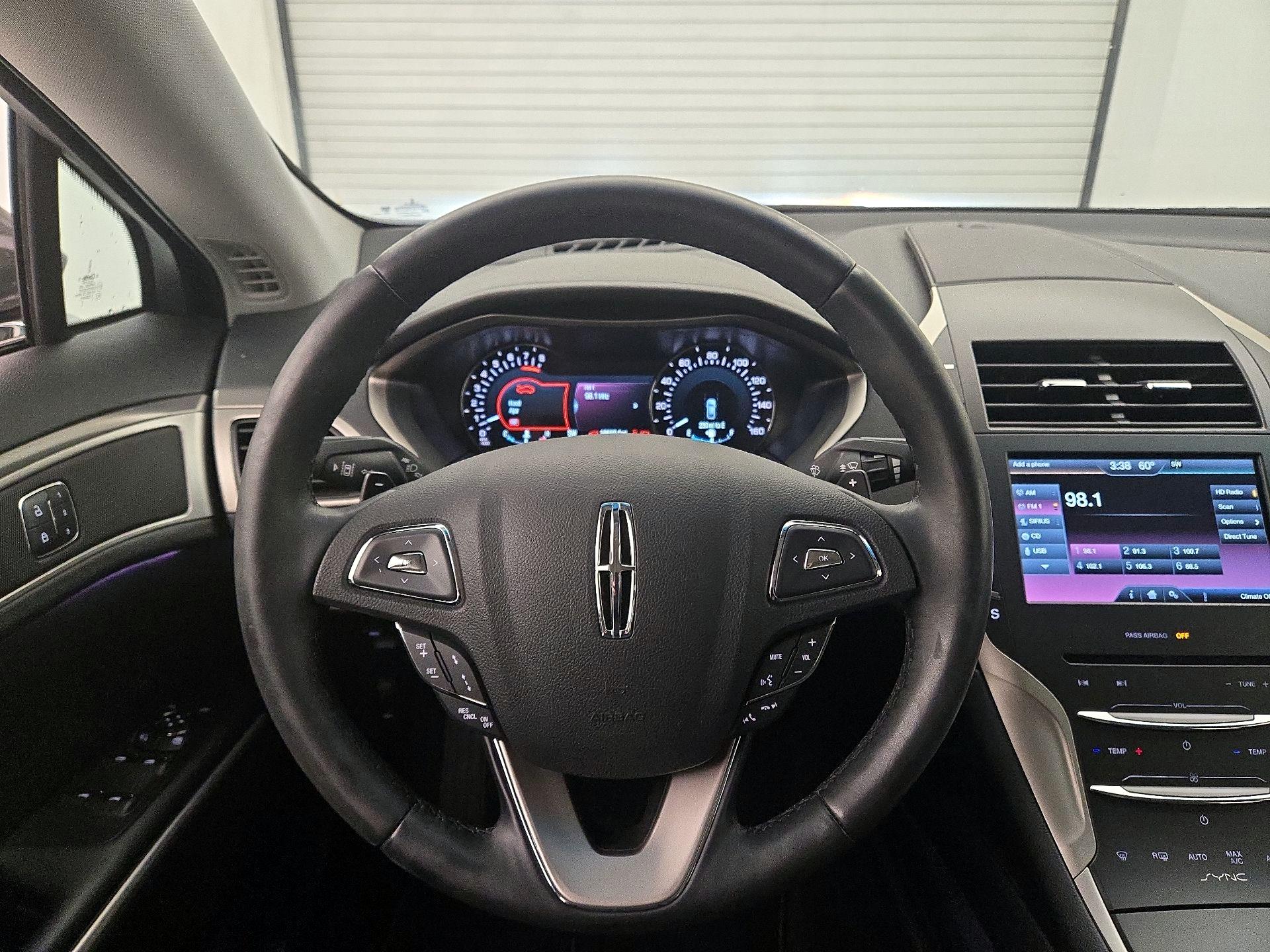 Thumbnail: 2016 Lincoln MKZ - 10