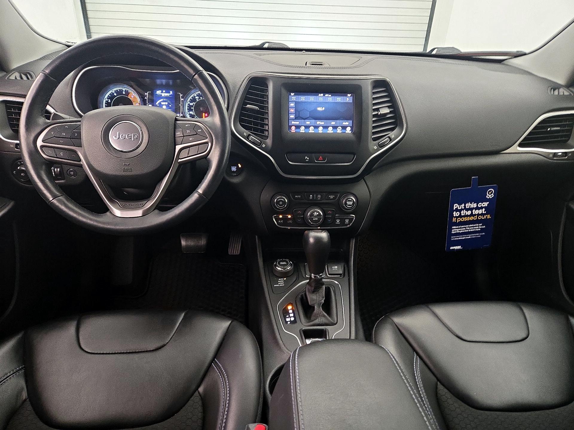 Thumbnail: 2020 Jeep Cherokee - 9