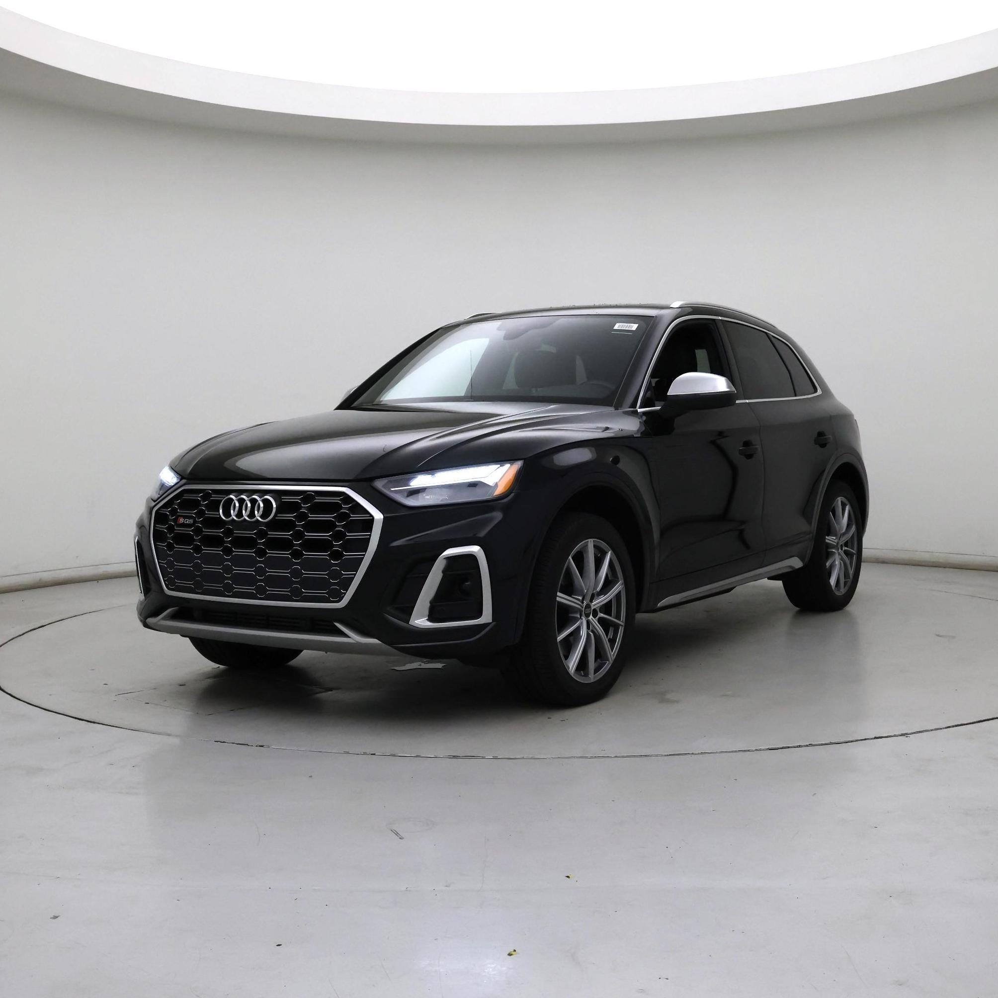 Thumbnail: 2022 Audi SQ5 - 4