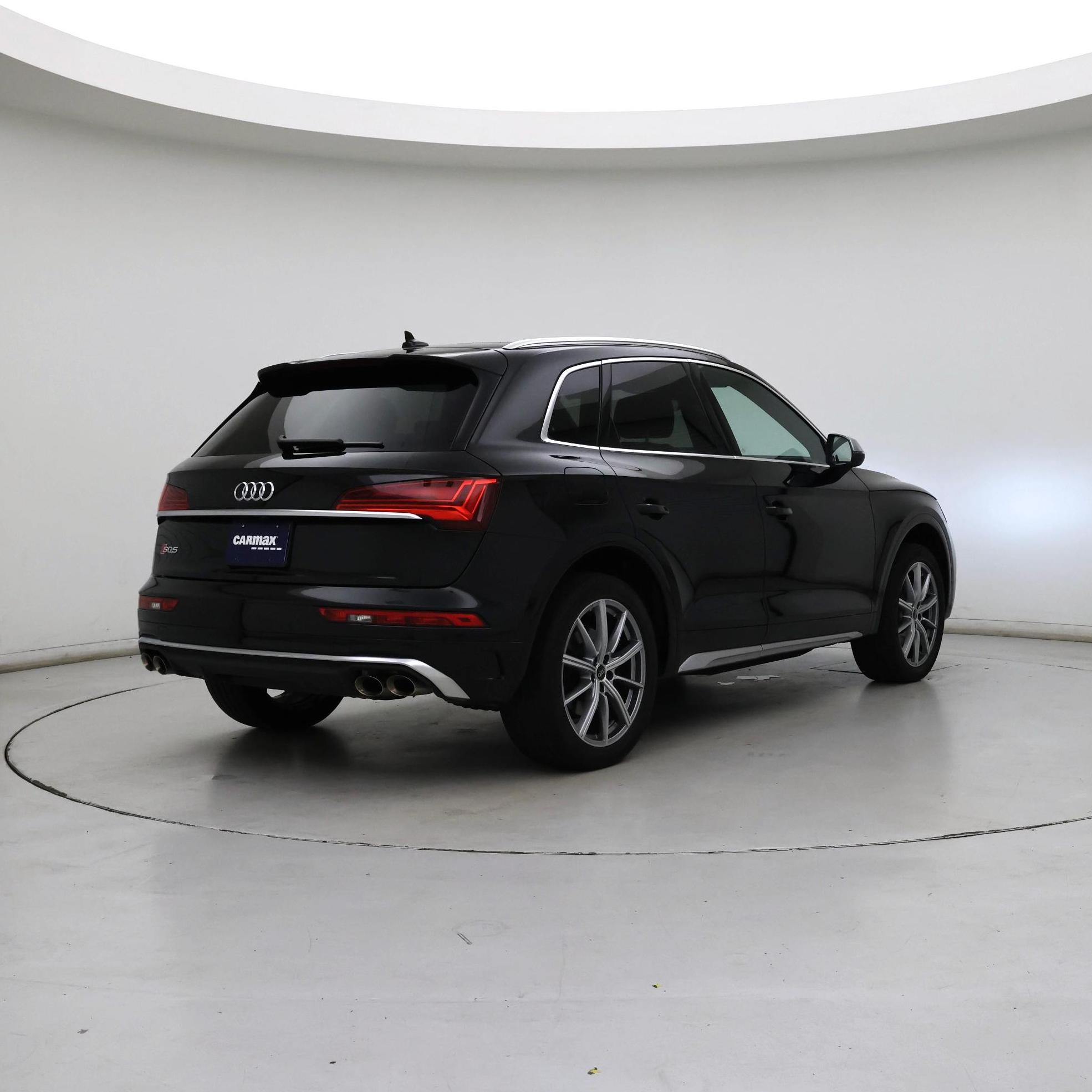 Thumbnail: 2022 Audi SQ5 - 8