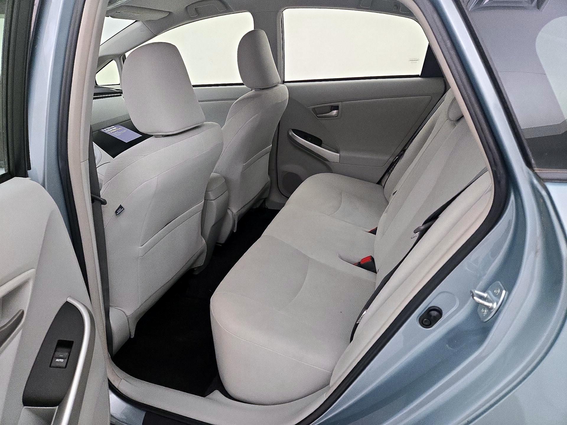 Thumbnail: 2015 Toyota Prius - 19