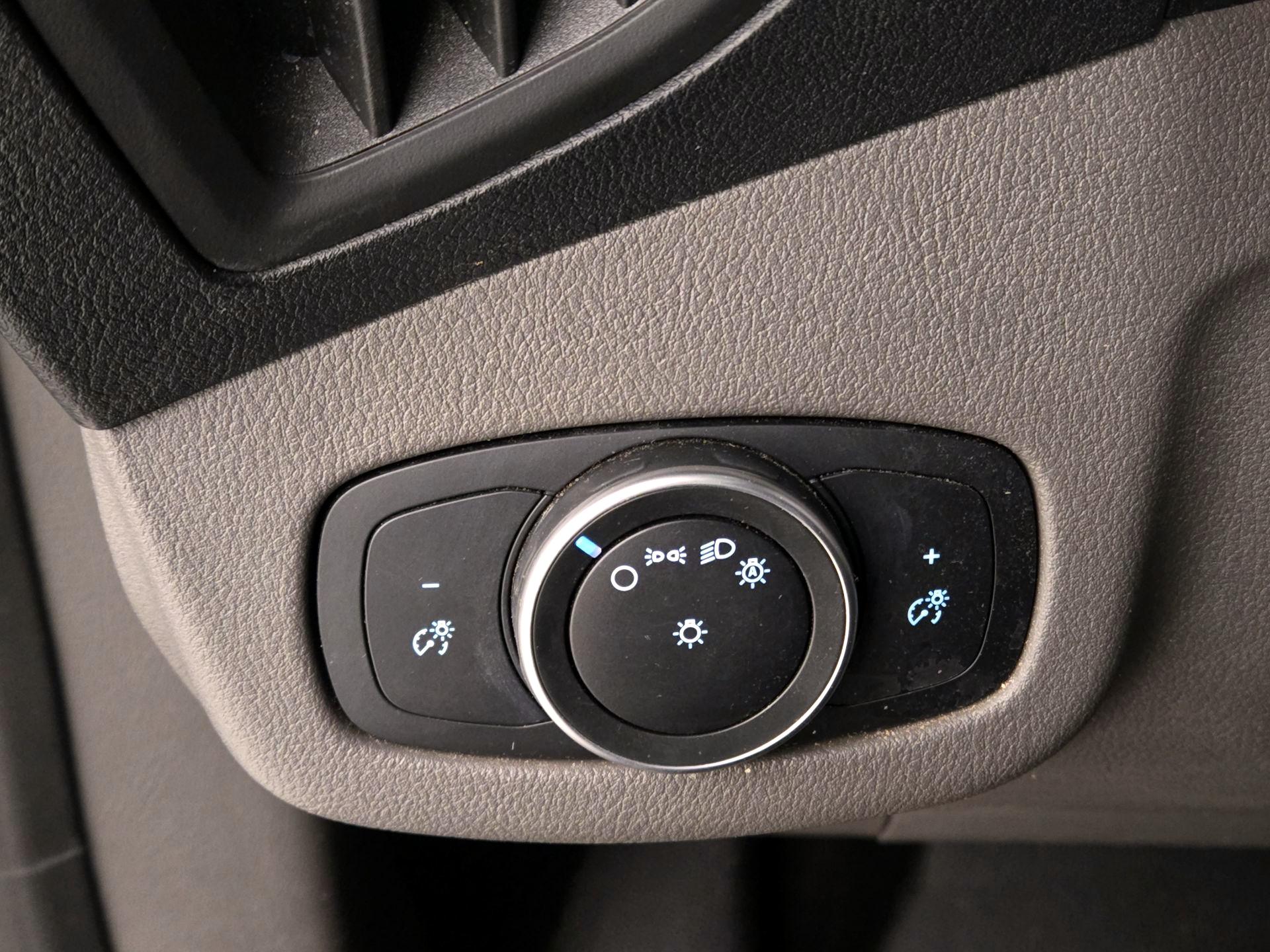 Thumbnail: 2020 Ford Transit Series - 13