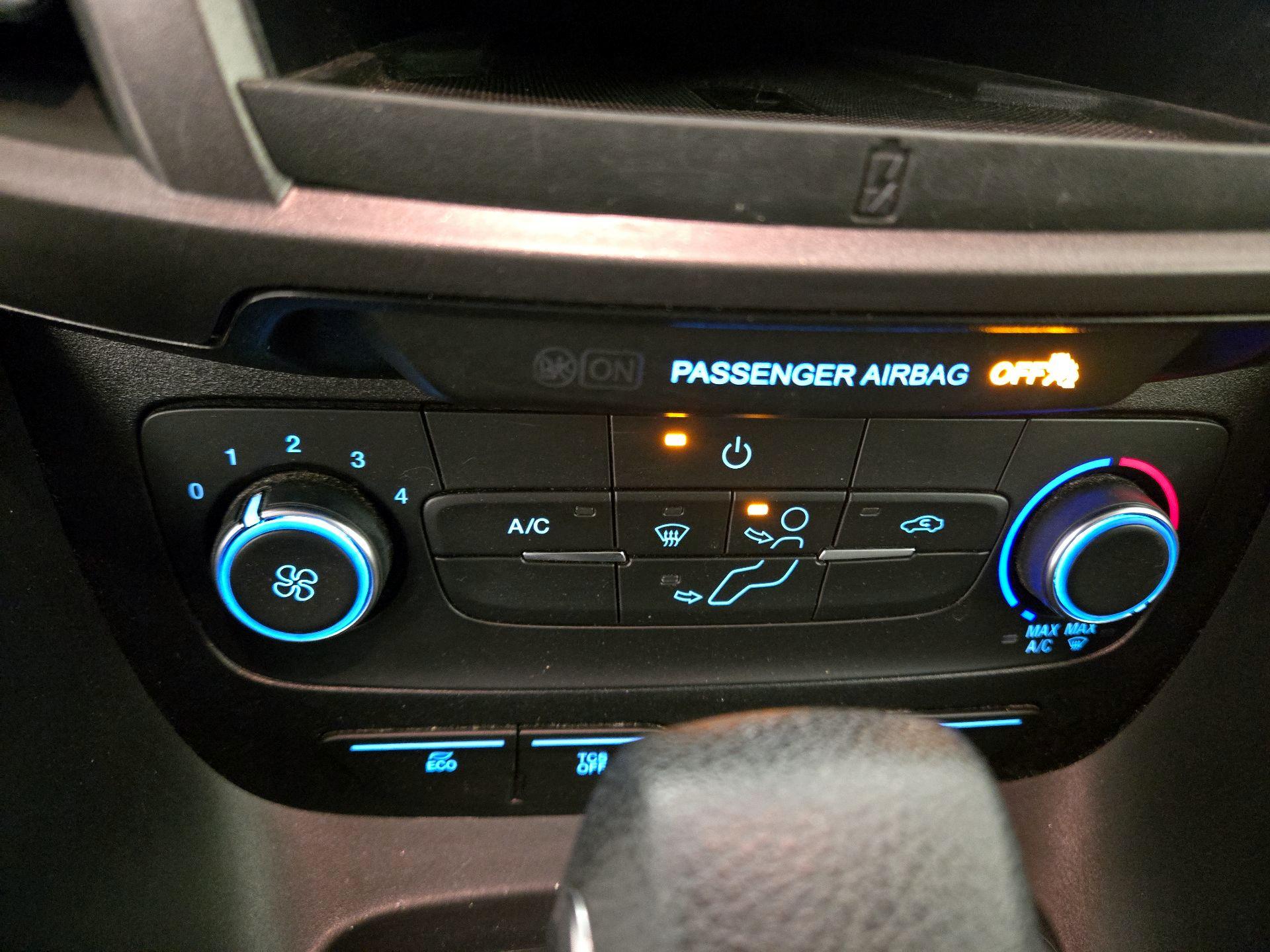 Thumbnail: 2020 Ford Transit Series - 16