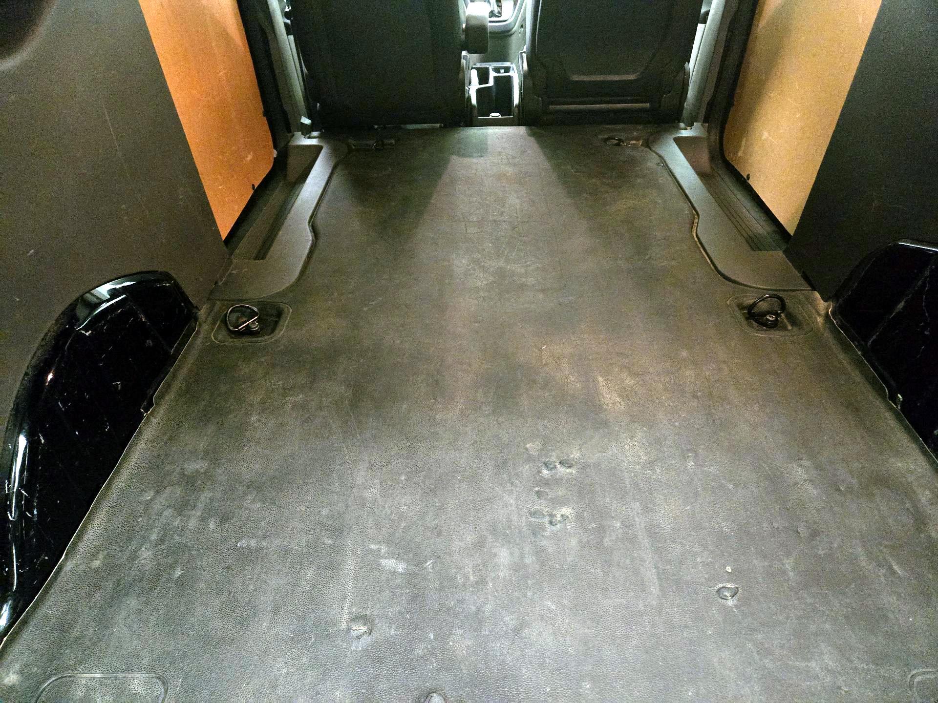 Thumbnail: 2020 Ford Transit Series - 18