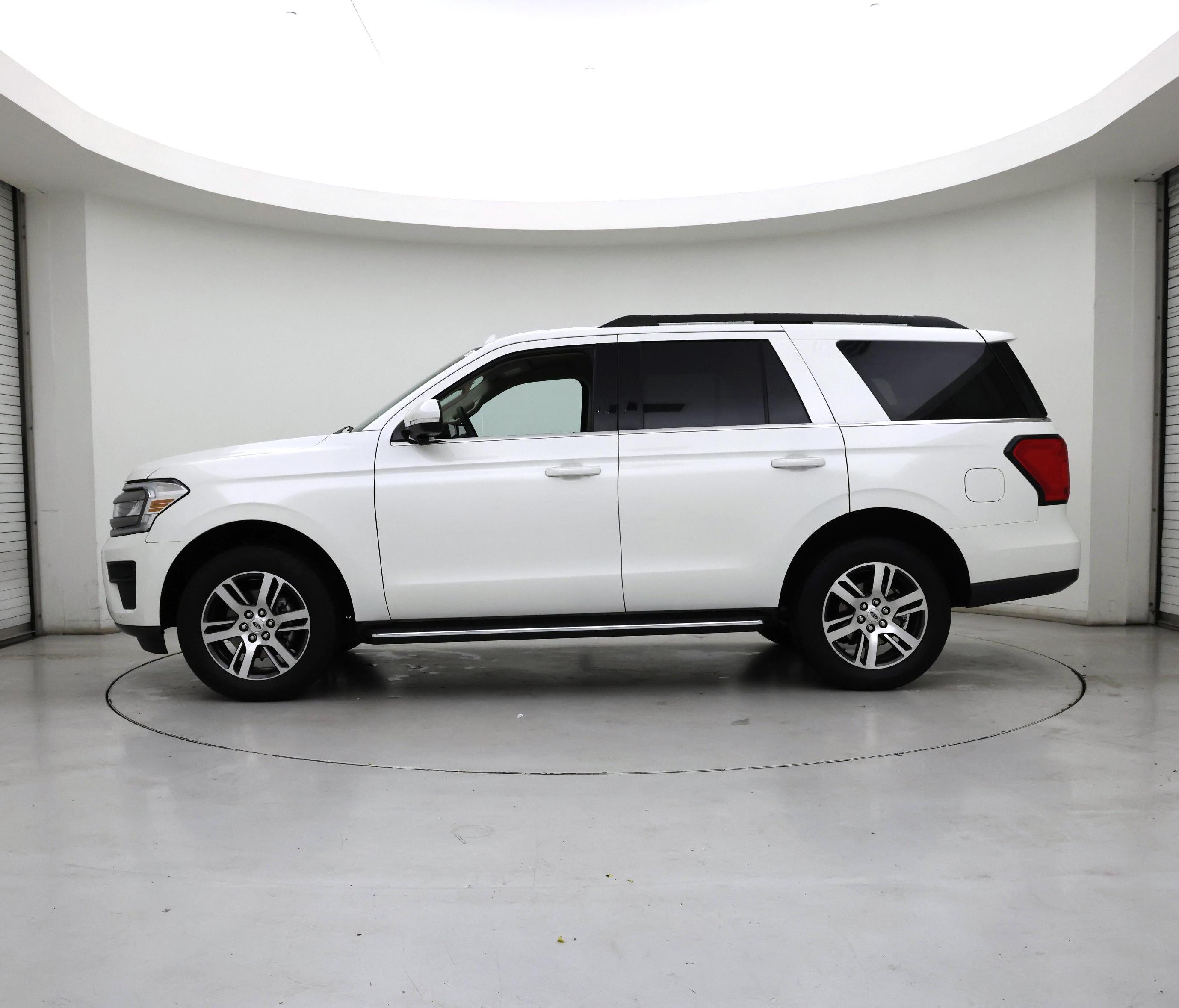 Thumbnail: 2023 Ford Expedition - 3