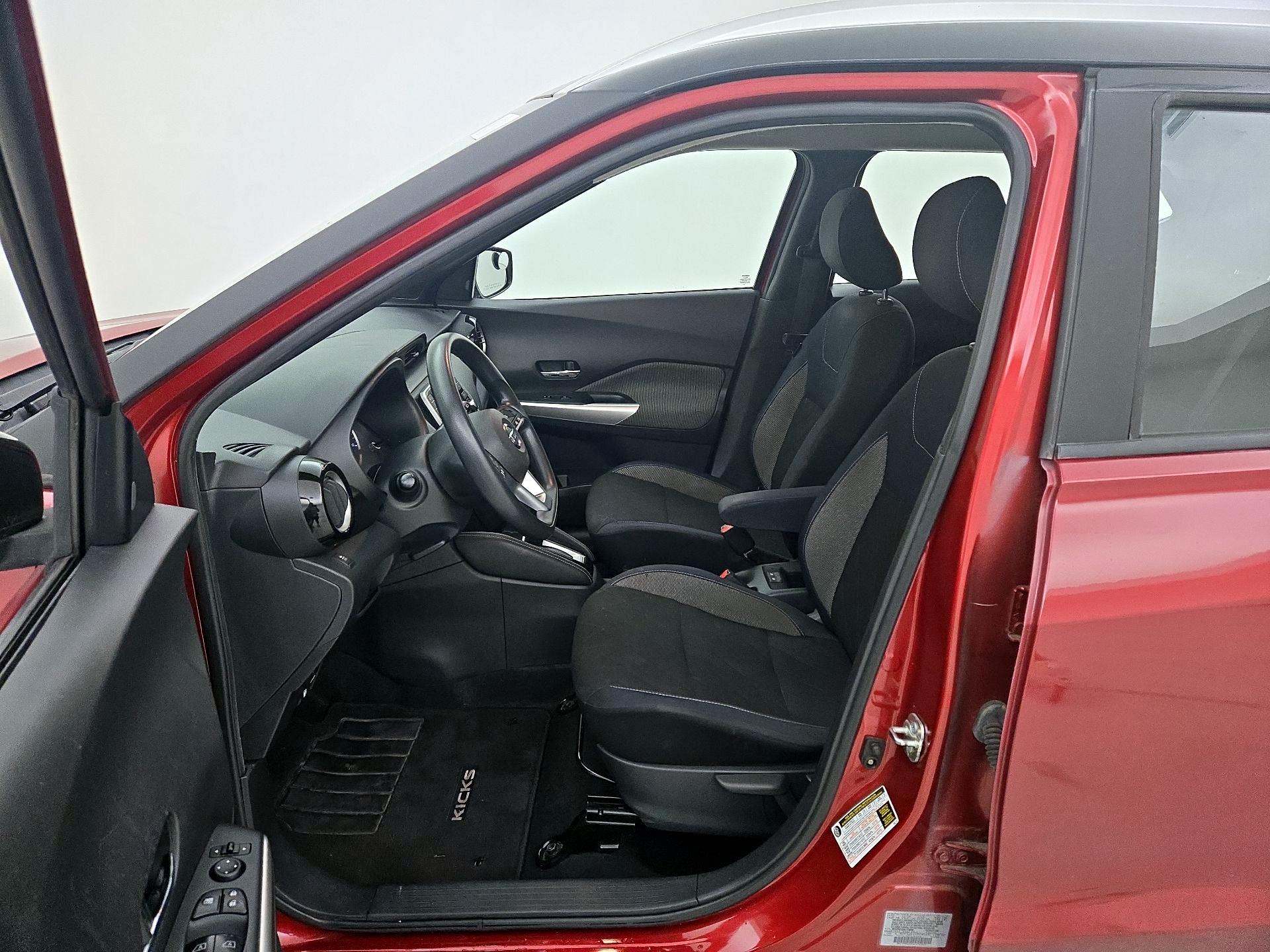 Thumbnail: 2019 Nissan Kicks - 11