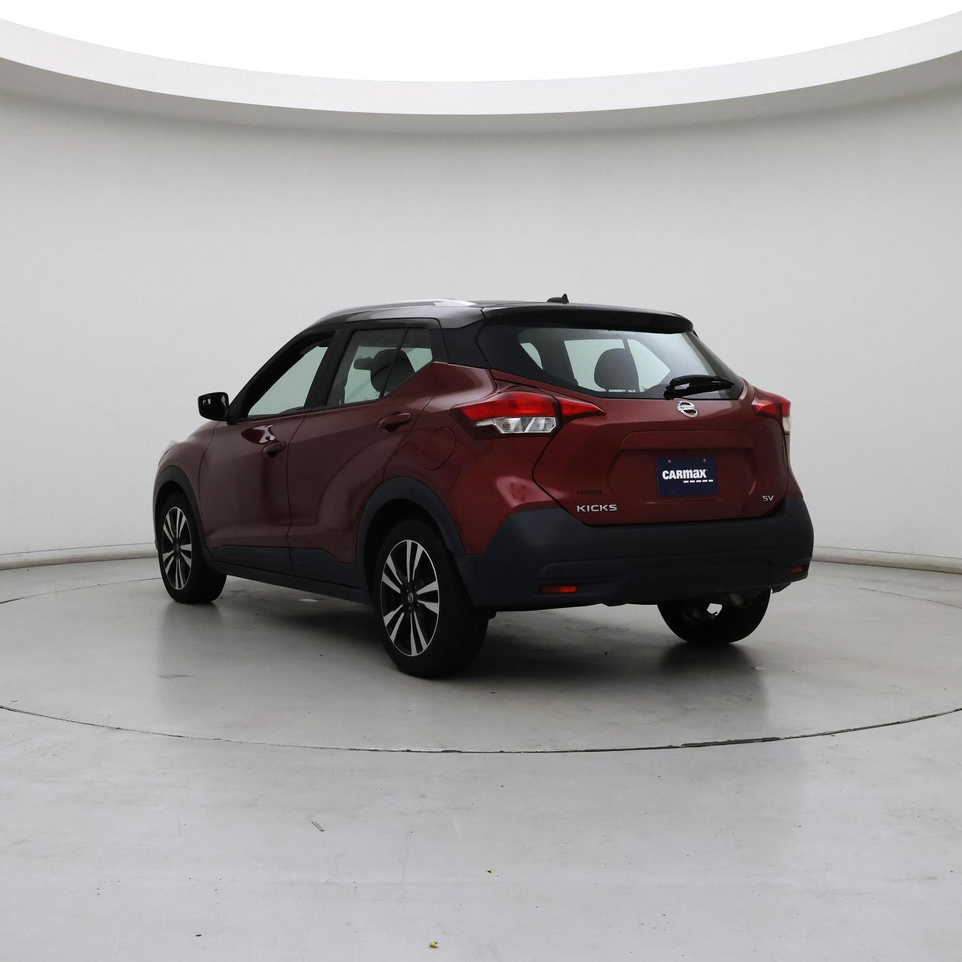 Thumbnail: 2019 Nissan Kicks - 2