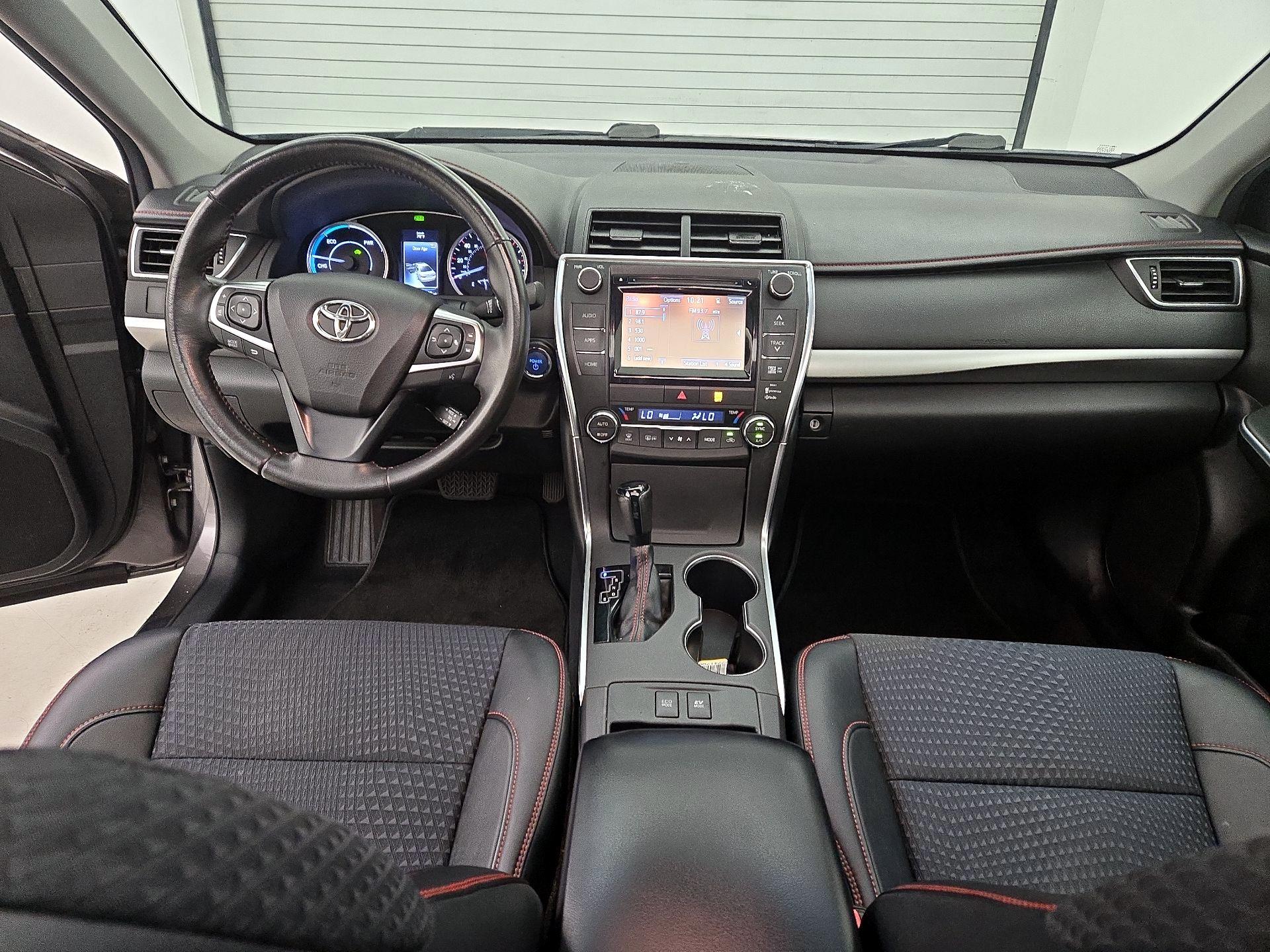 Thumbnail: 2015 Toyota Camry - 9