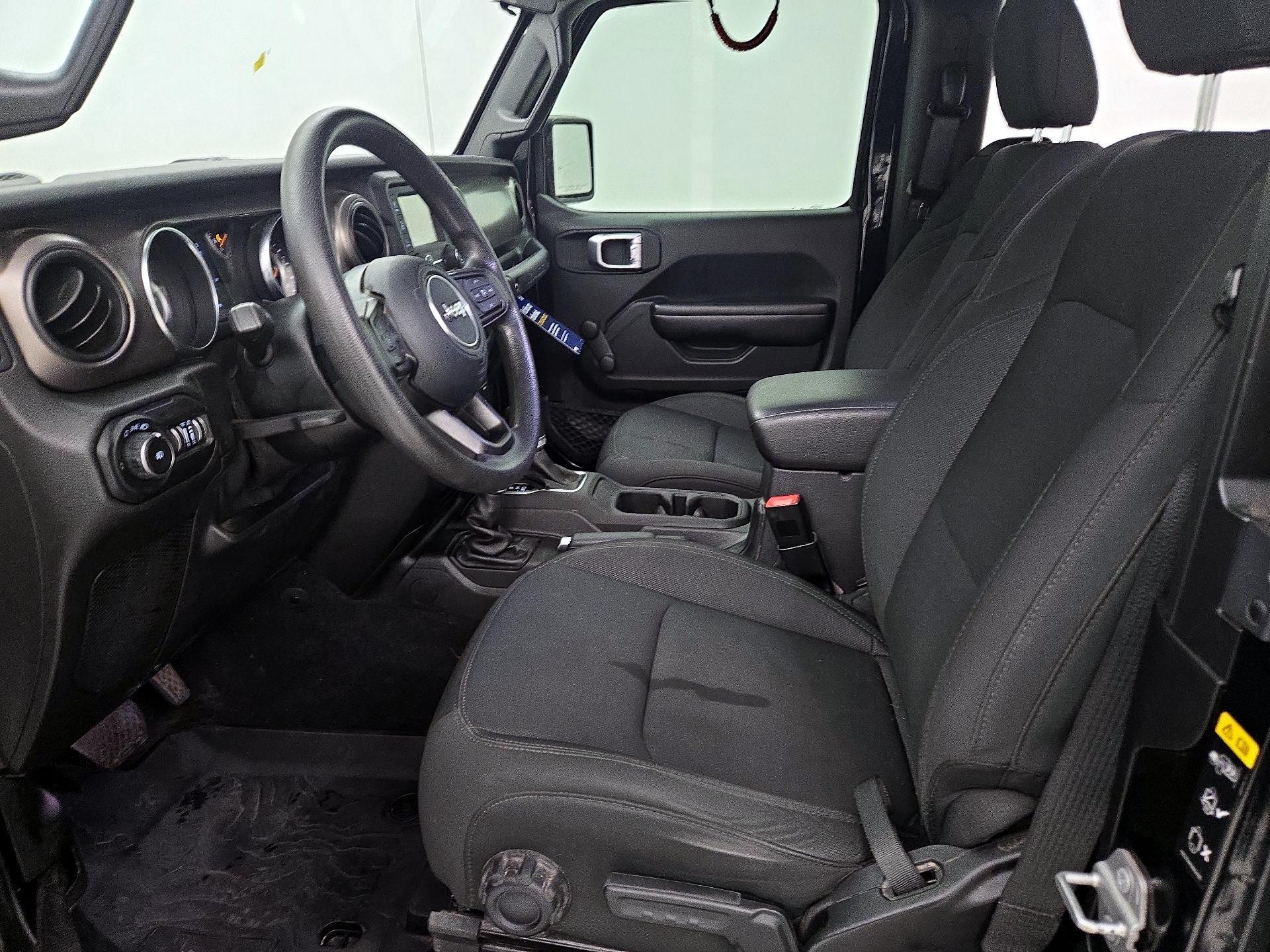 Thumbnail: 2020 Jeep Wrangler - 11
