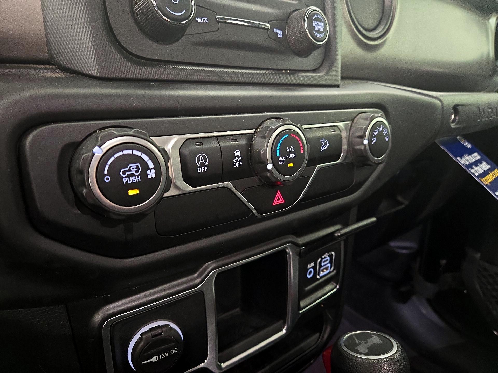 Thumbnail: 2020 Jeep Wrangler - 16