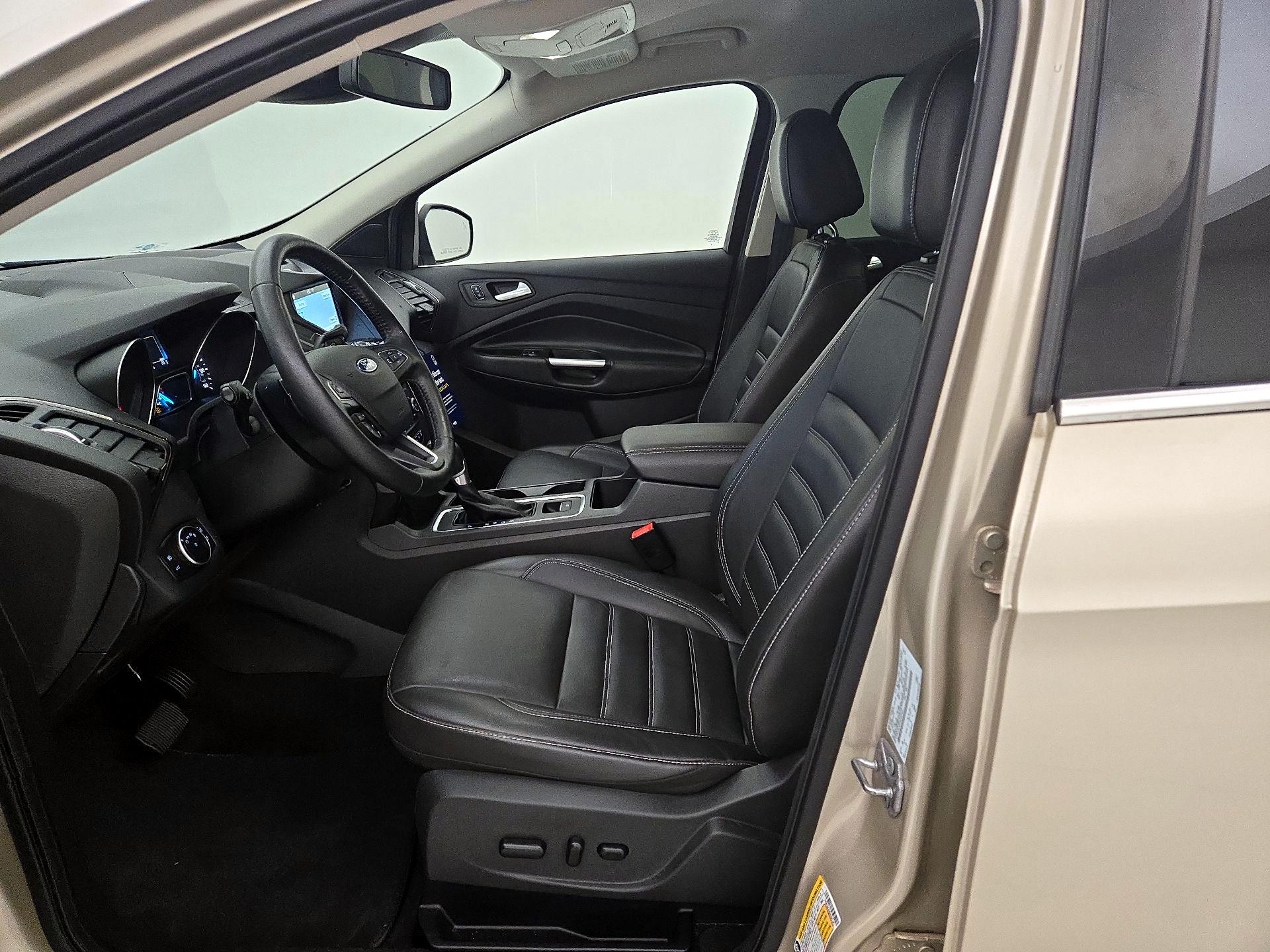 Thumbnail: 2017 Ford Escape - 11