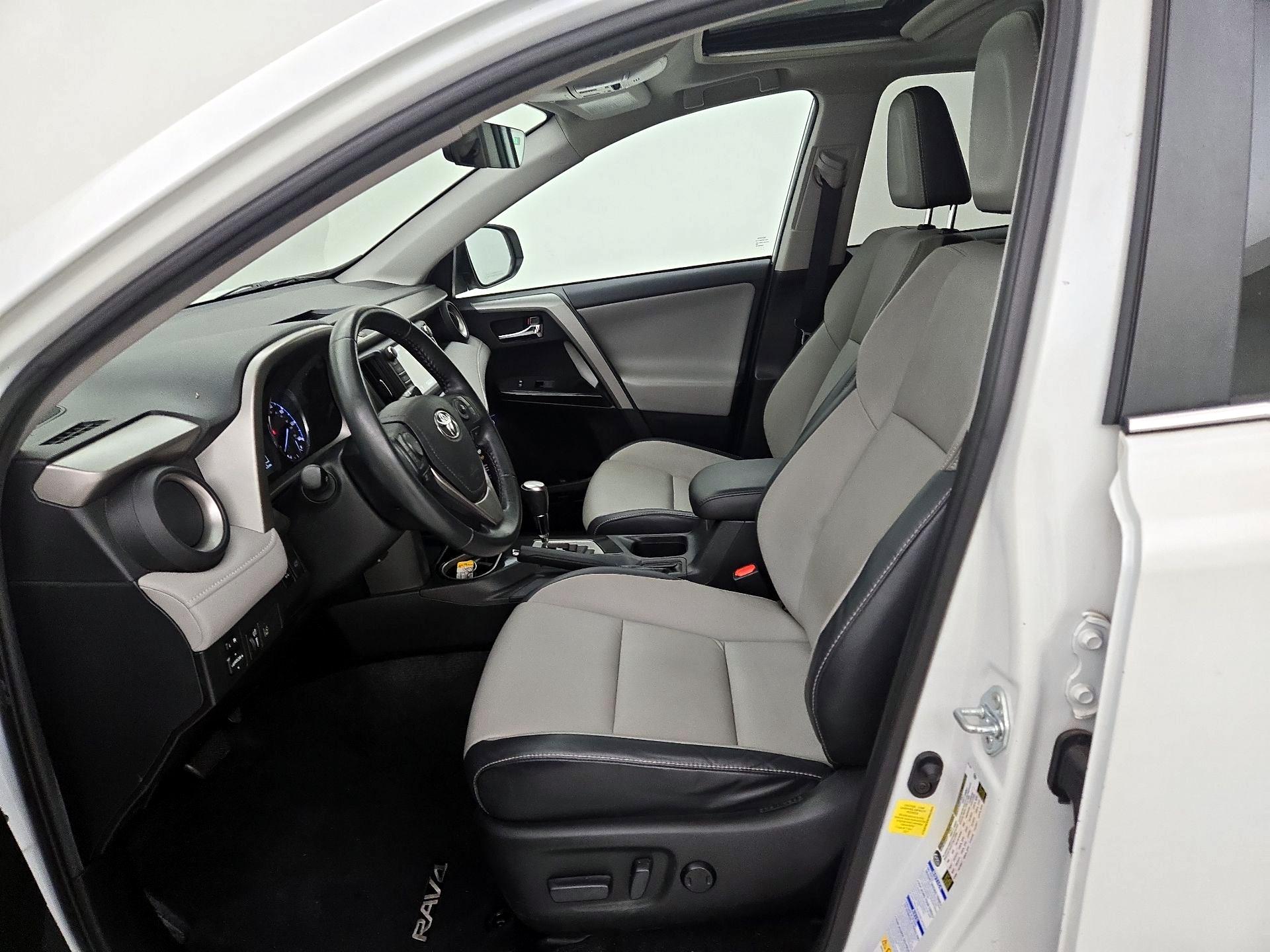 Thumbnail: 2017 Toyota RAV4 - 11