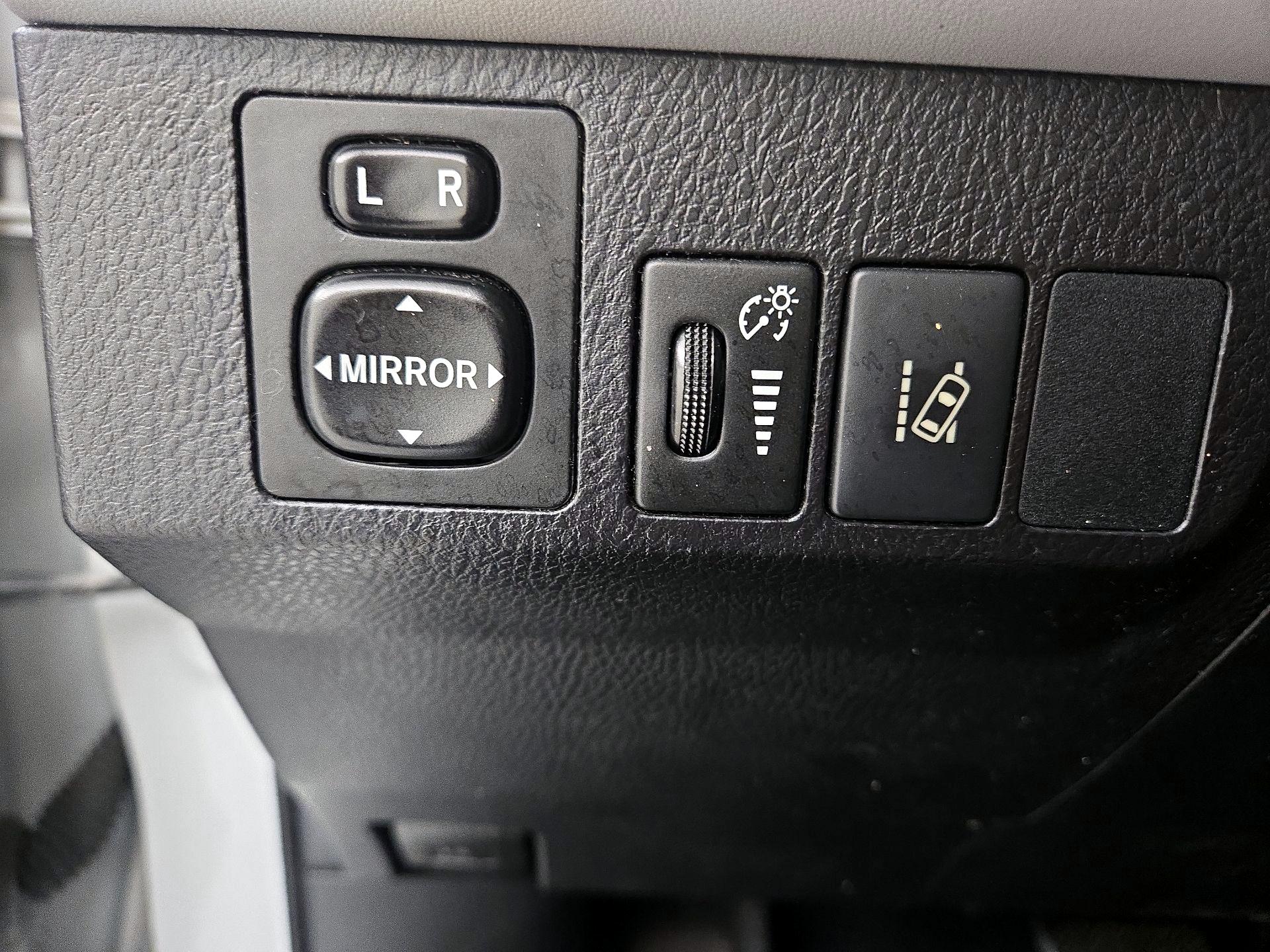 Thumbnail: 2017 Toyota RAV4 - 13