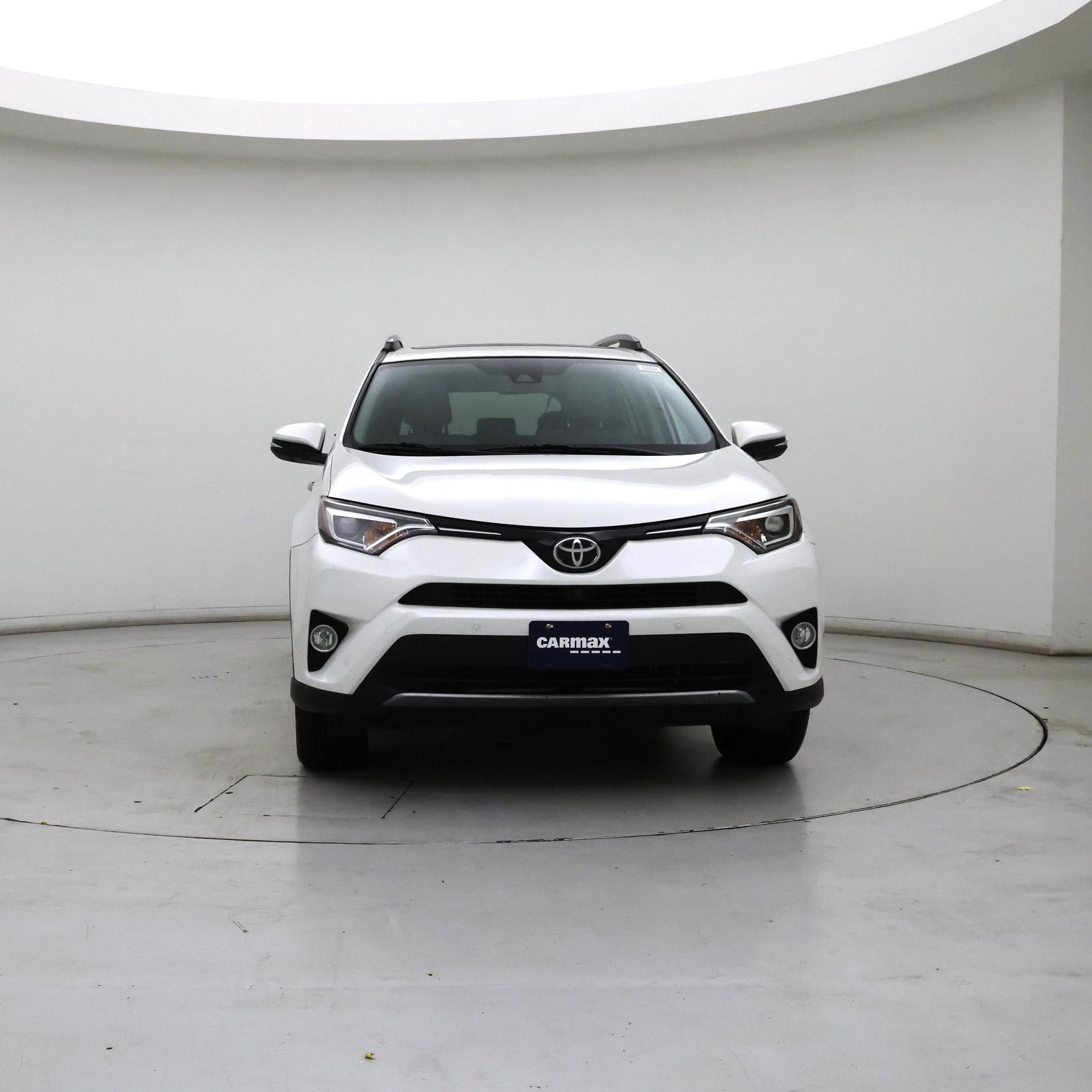 Thumbnail: 2017 Toyota RAV4 - 5