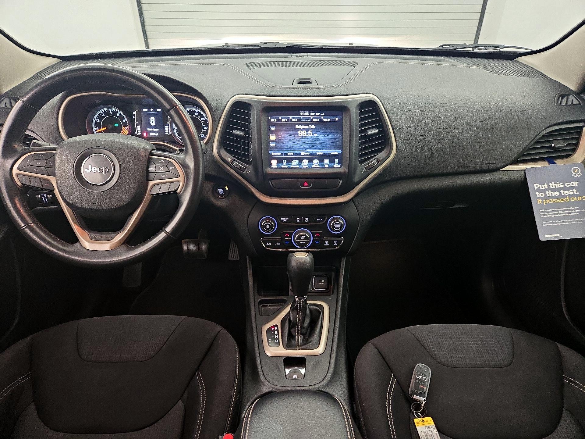 Thumbnail: 2015 Jeep Cherokee - 9