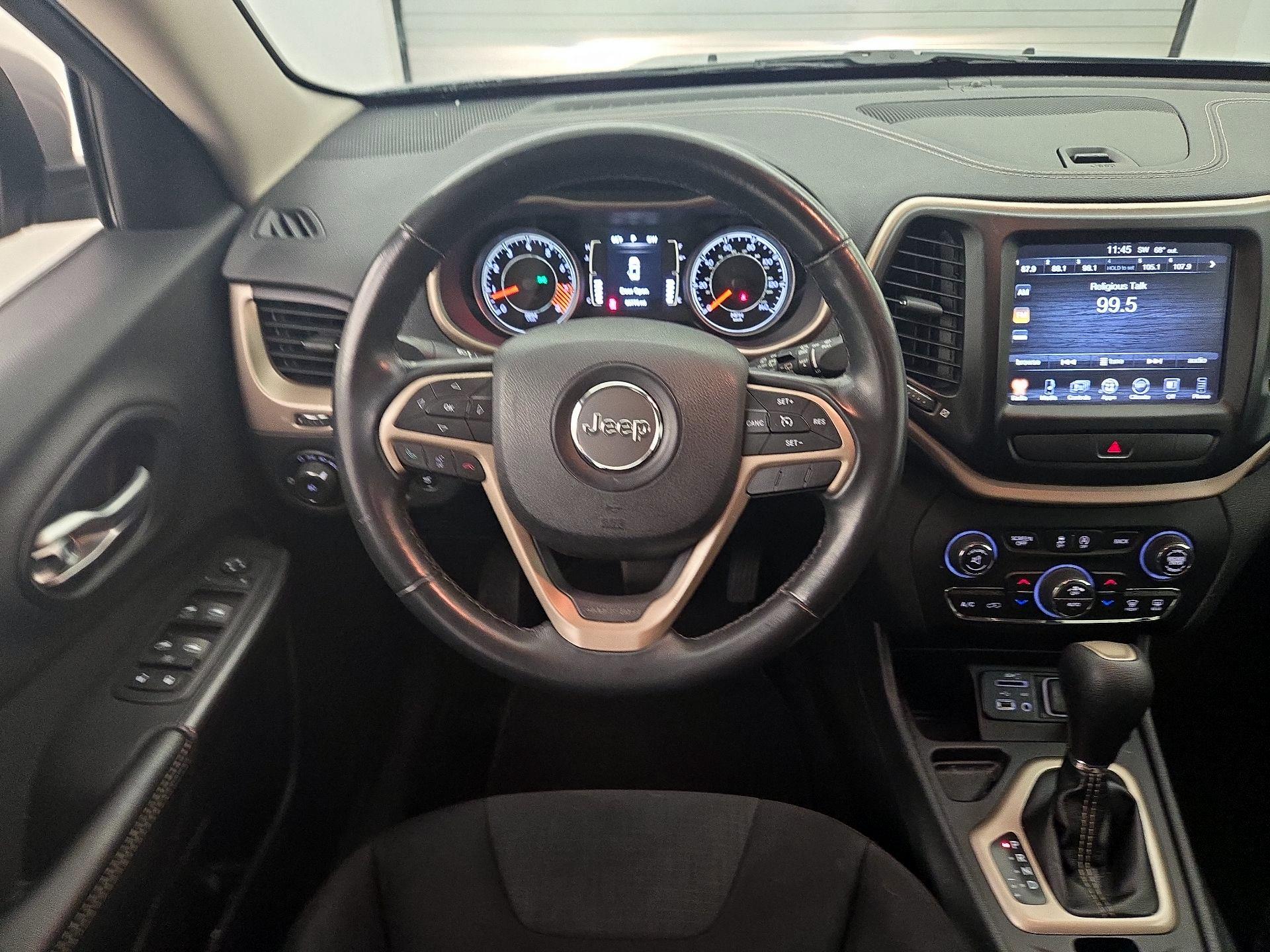 Thumbnail: 2015 Jeep Cherokee - 10