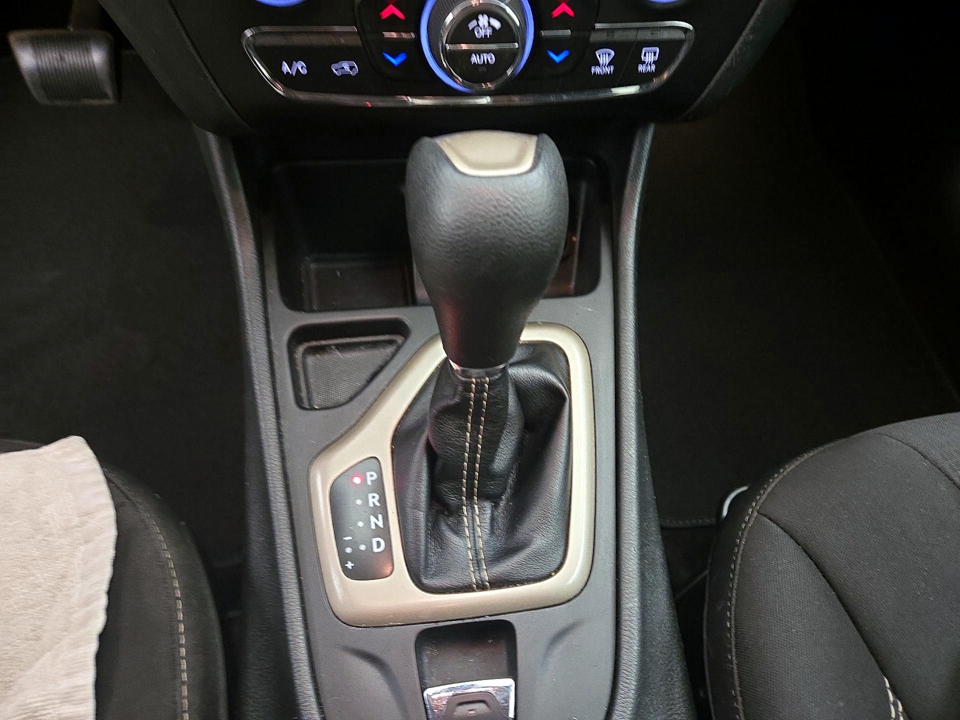 Thumbnail: 2015 Jeep Cherokee - 17