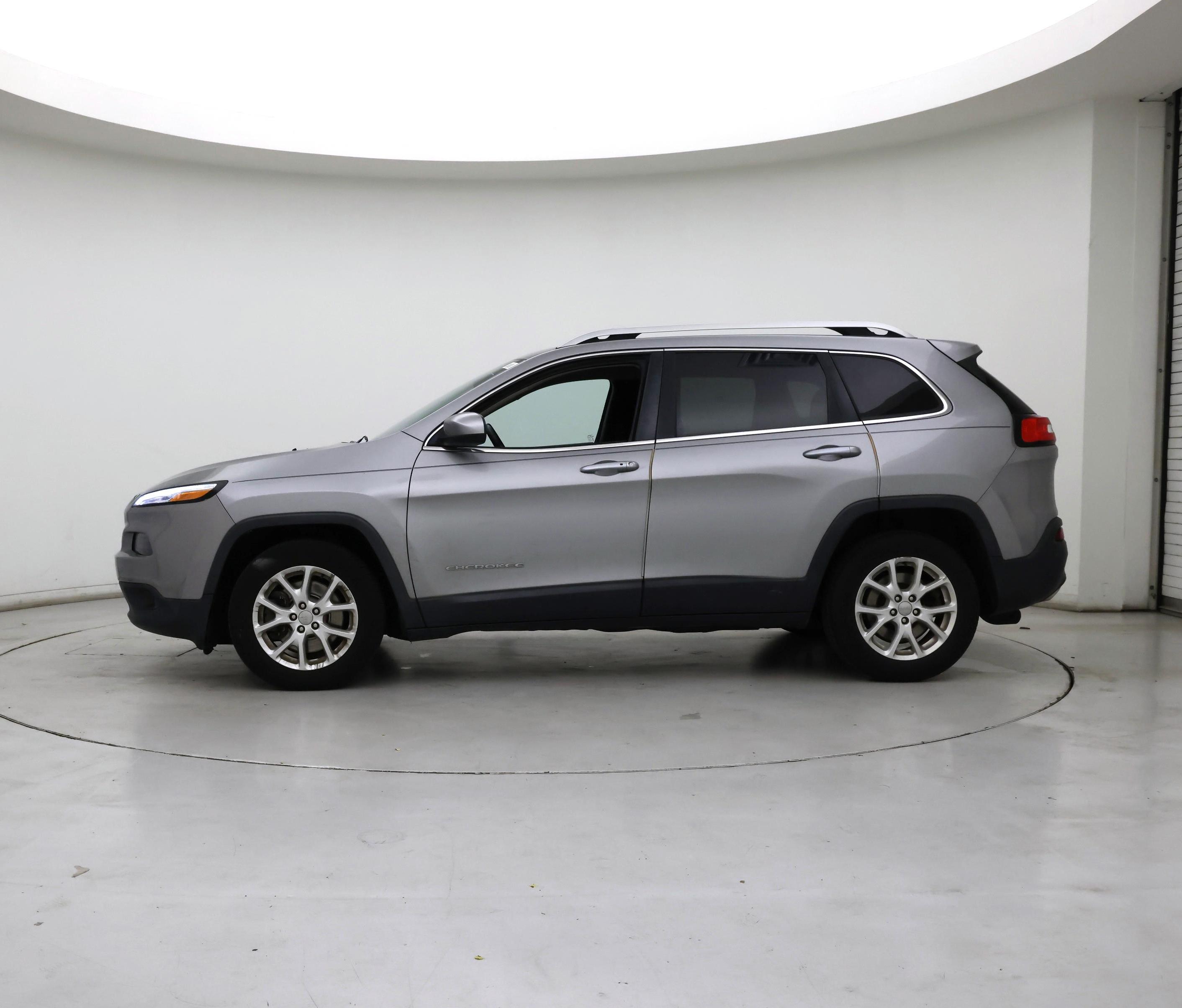 Thumbnail: 2015 Jeep Cherokee - 3