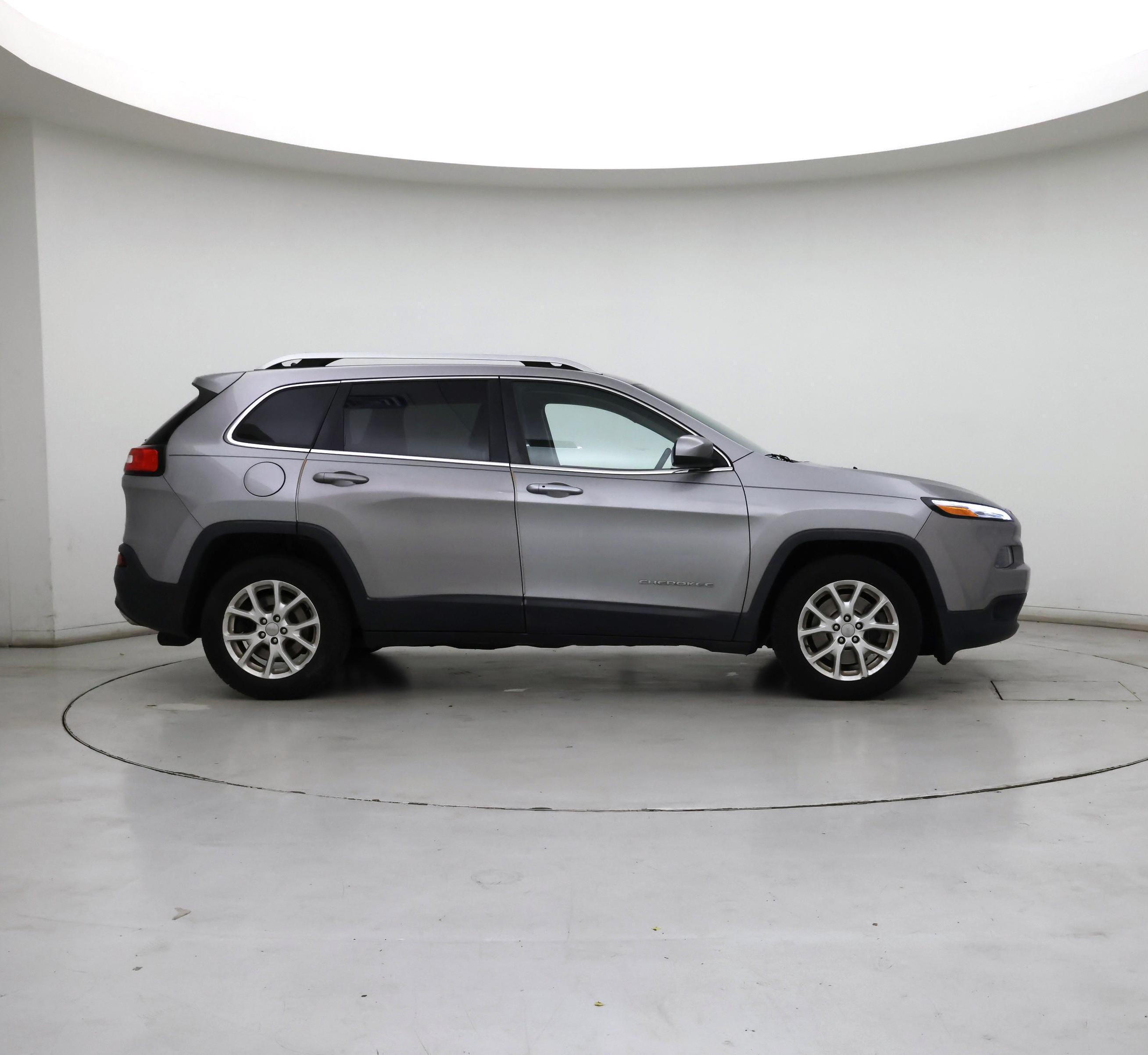 Thumbnail: 2015 Jeep Cherokee - 7