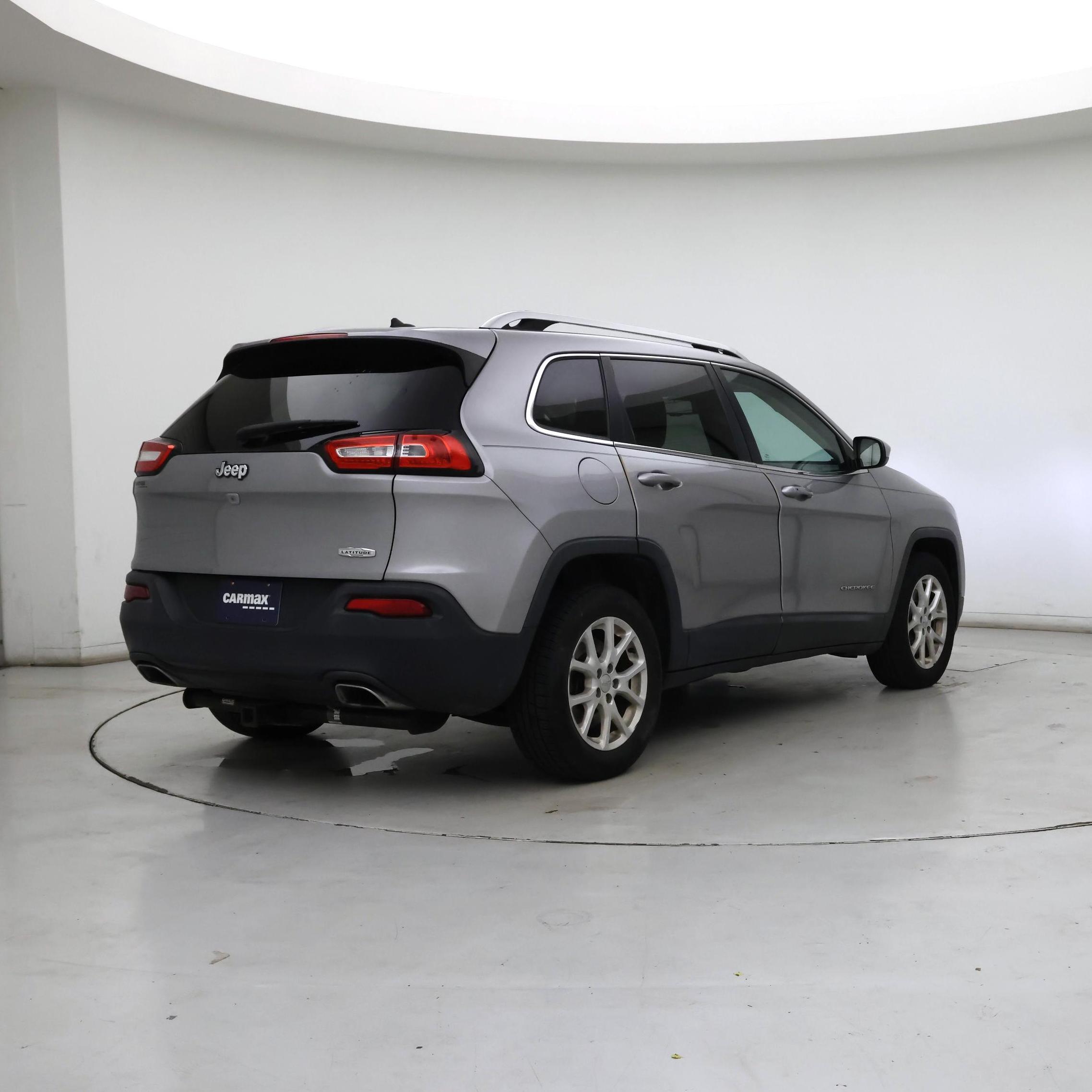 Thumbnail: 2015 Jeep Cherokee - 8