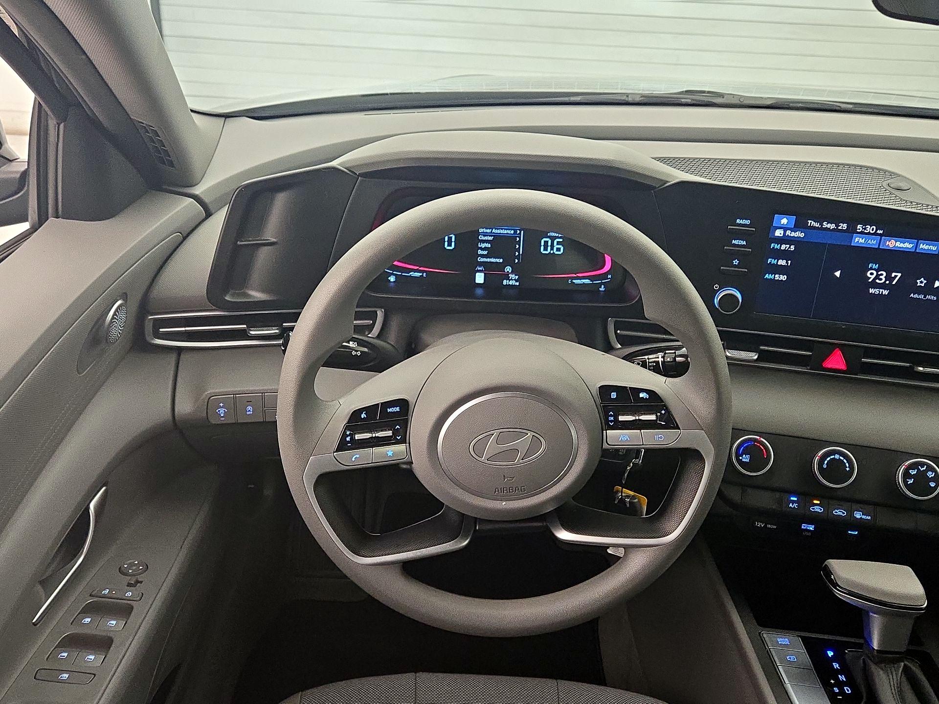 Thumbnail: 2025 Hyundai Elantra - 10