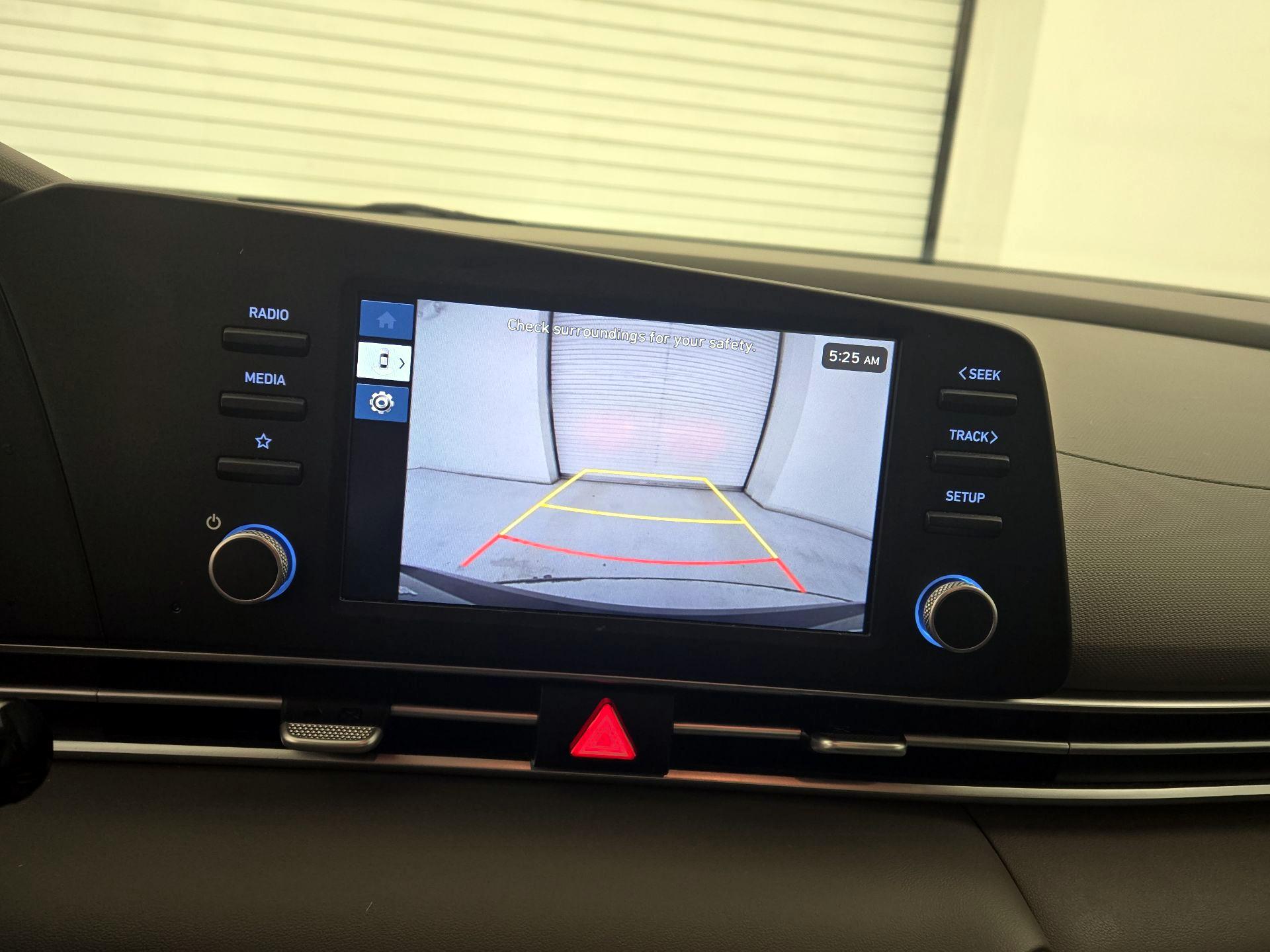 Thumbnail: 2025 Hyundai Elantra - 14