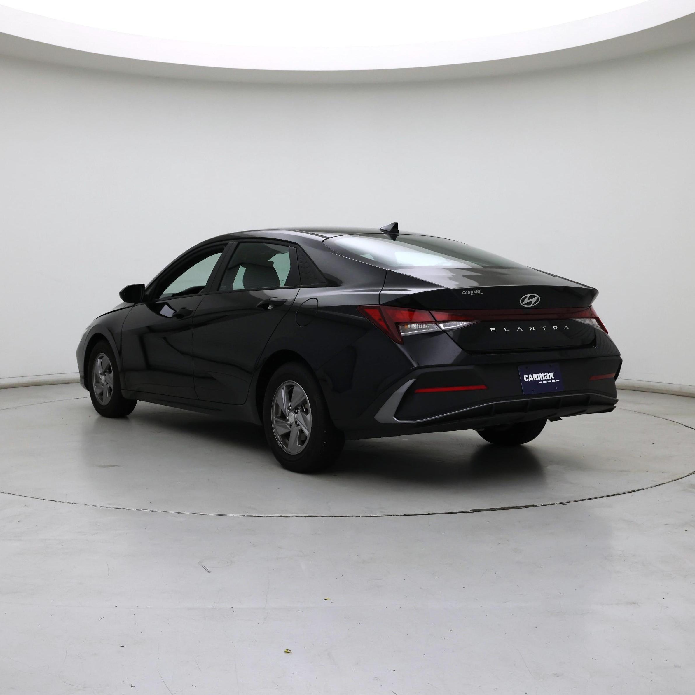 Thumbnail: 2025 Hyundai Elantra - 2