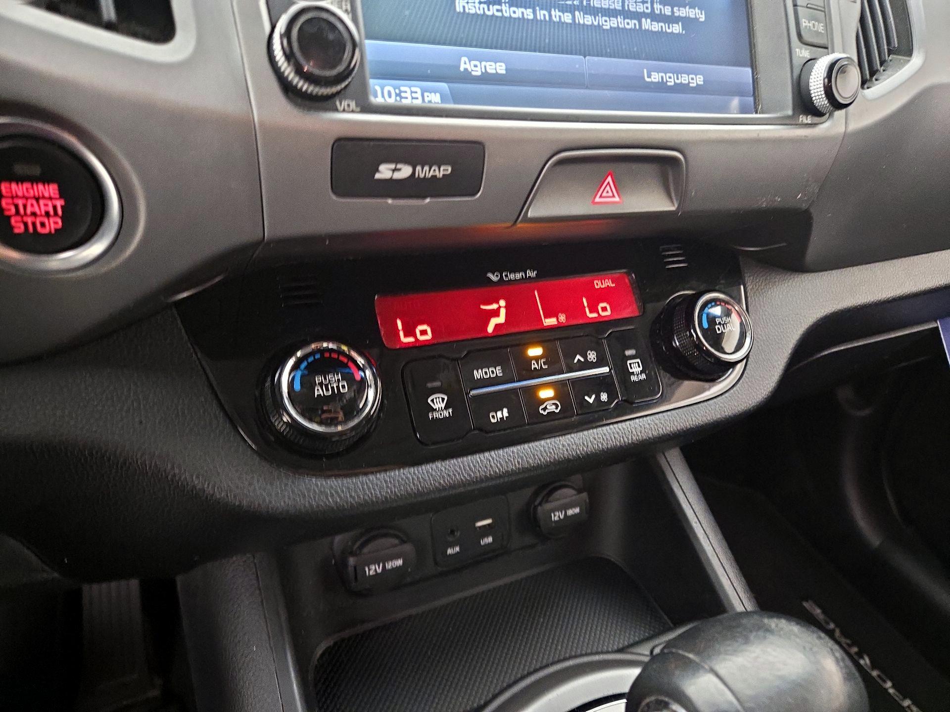 Thumbnail: 2015 Kia Sportage - 16