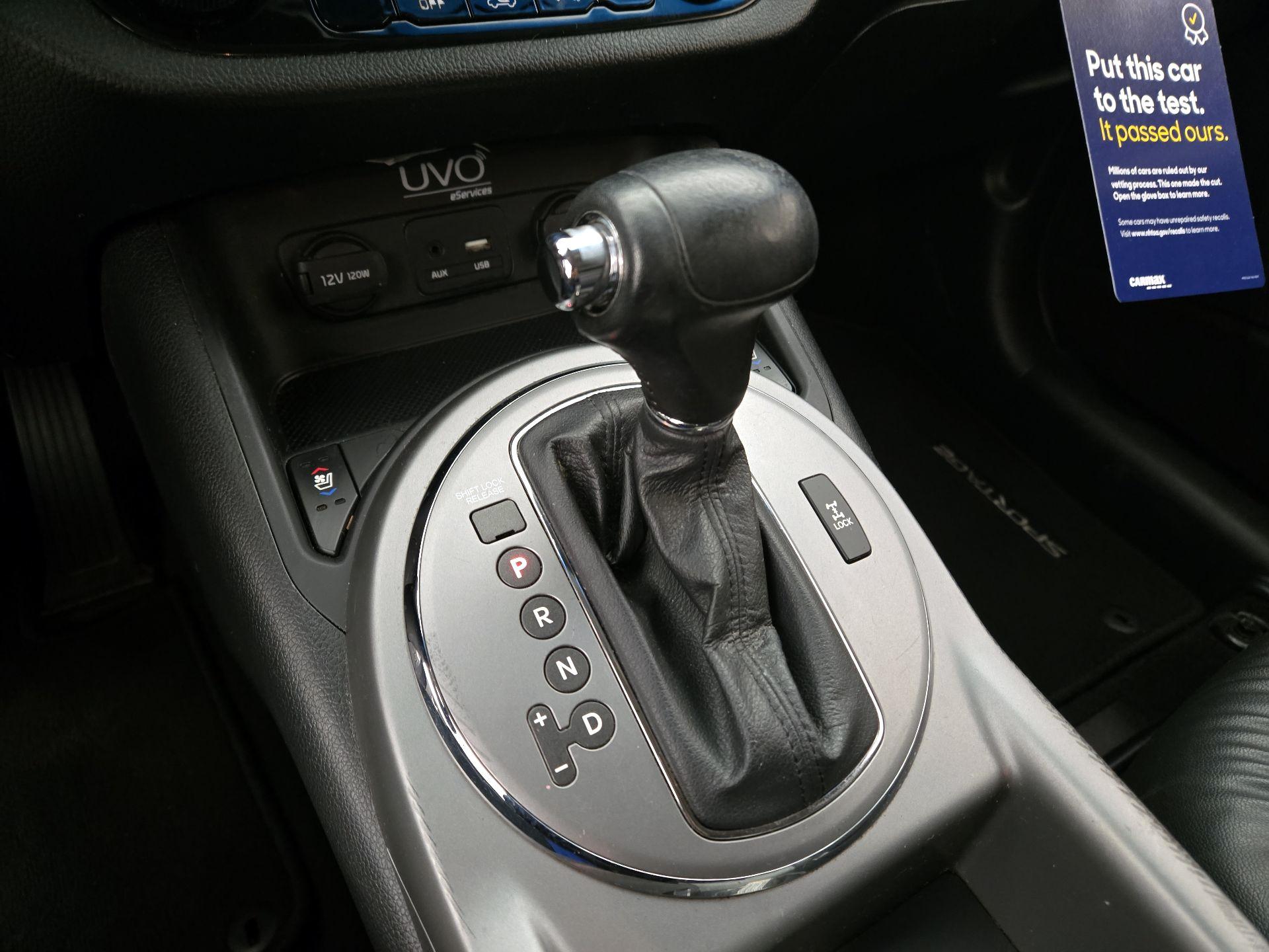 Thumbnail: 2015 Kia Sportage - 17