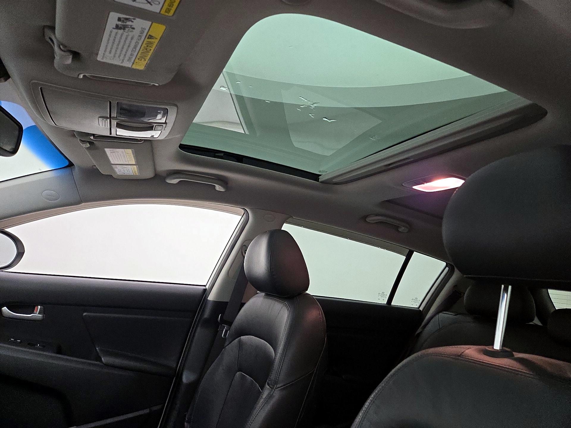 Thumbnail: 2015 Kia Sportage - 19