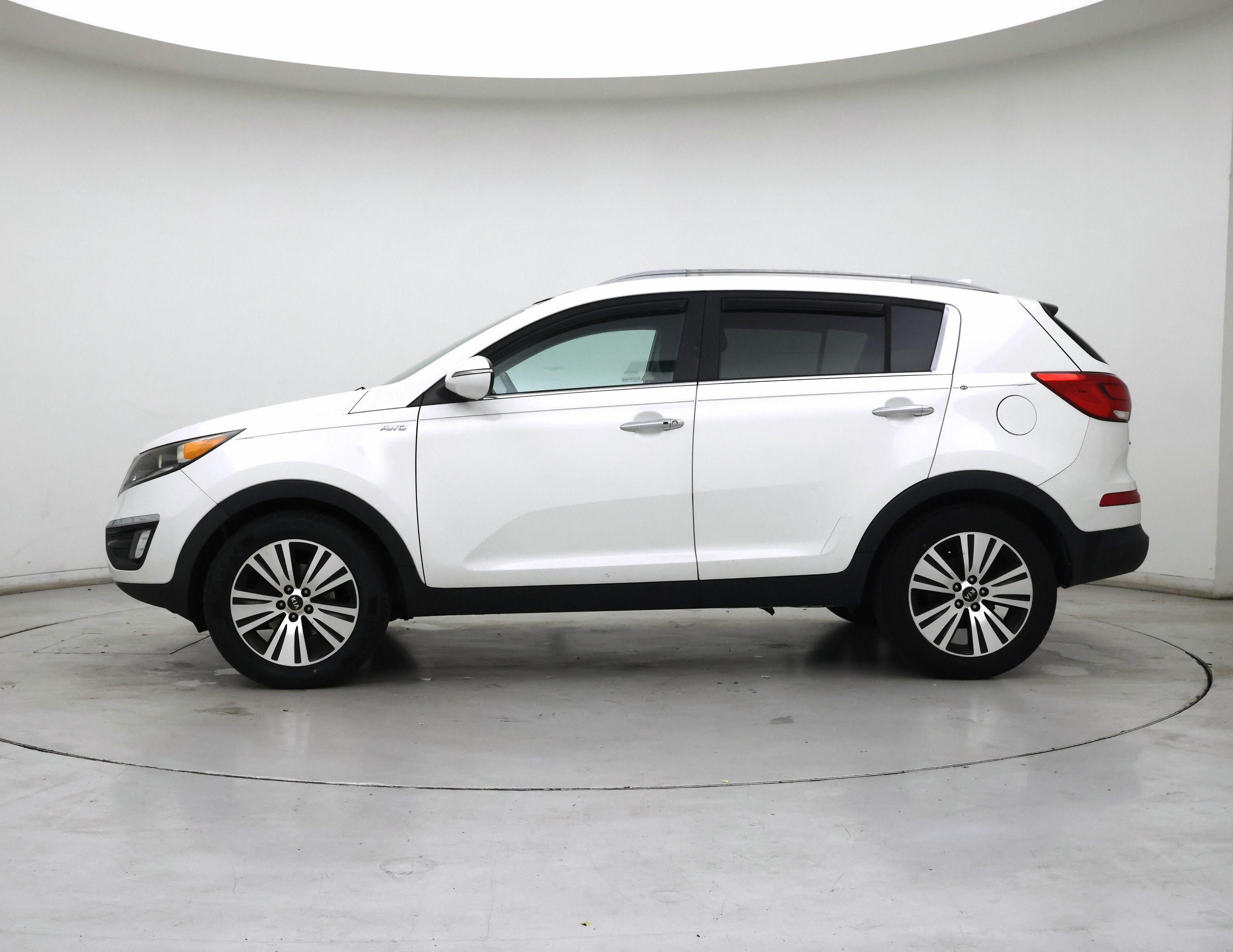Thumbnail: 2015 Kia Sportage - 3