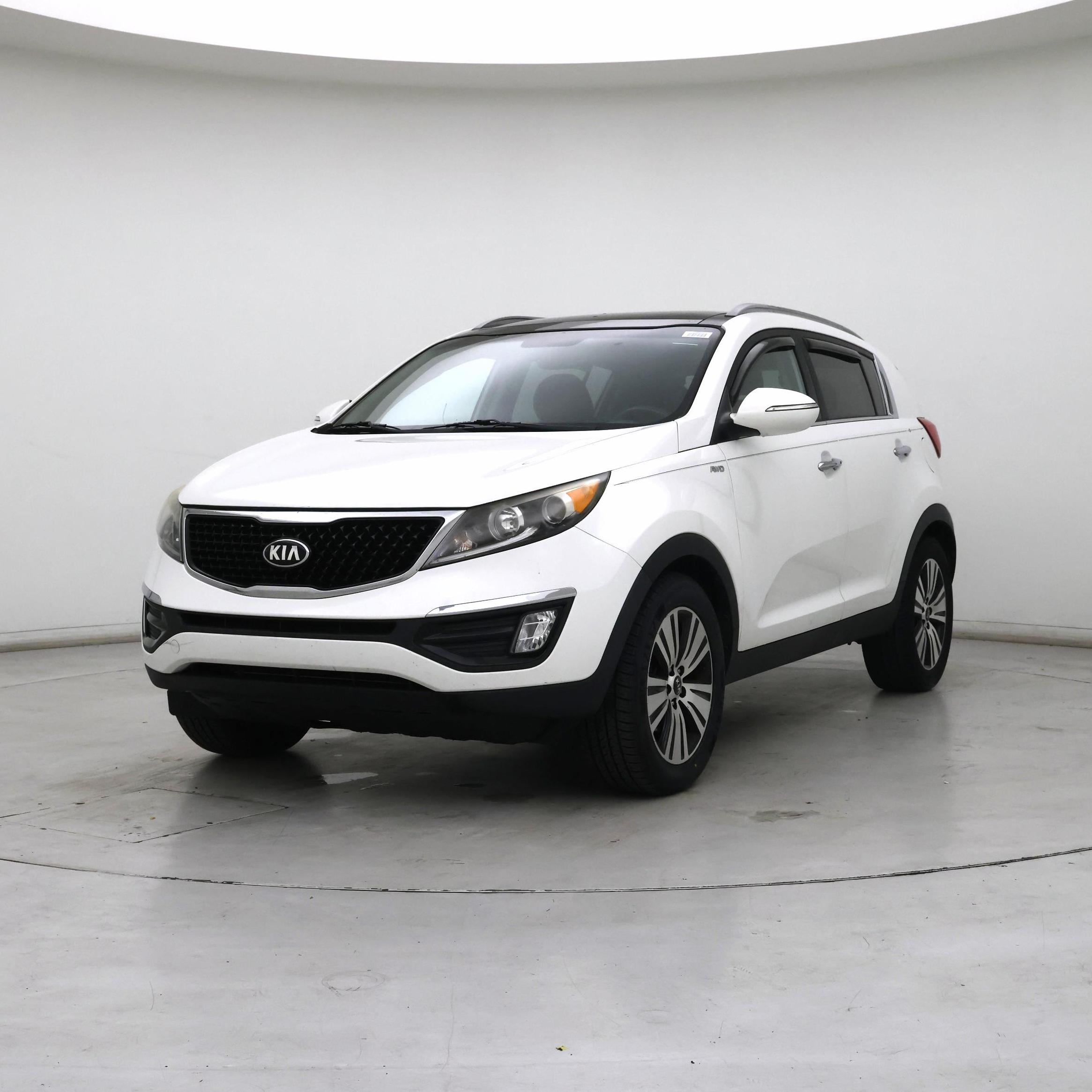 Thumbnail: 2015 Kia Sportage - 4