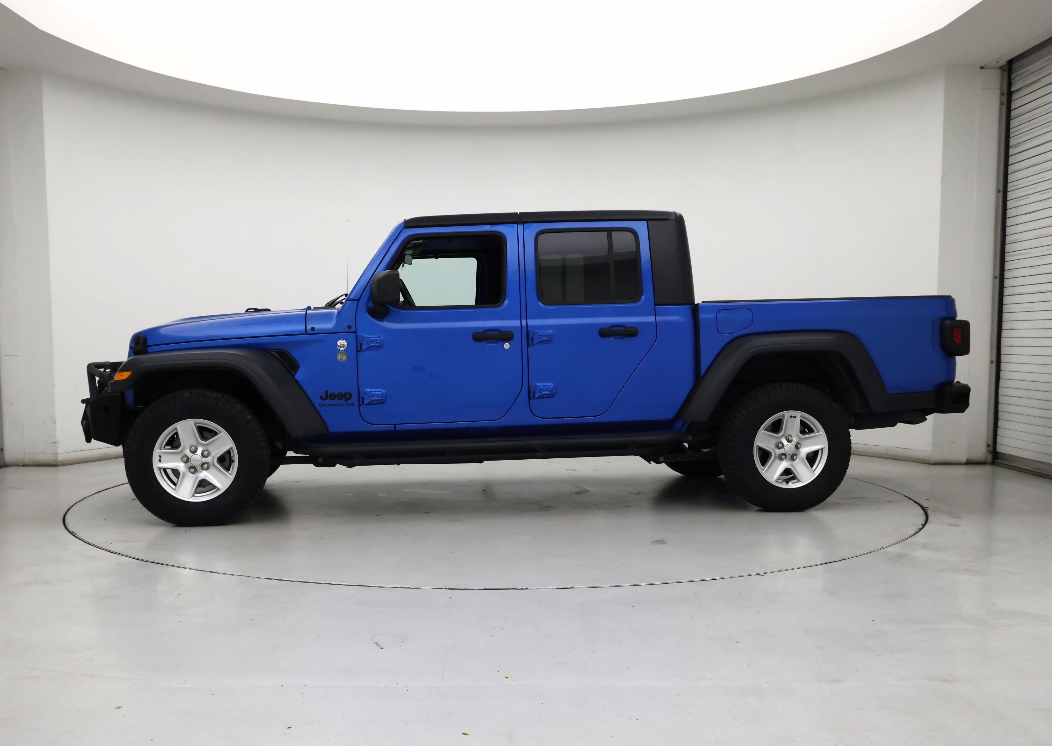 Thumbnail: 2020 Jeep Gladiator - 3