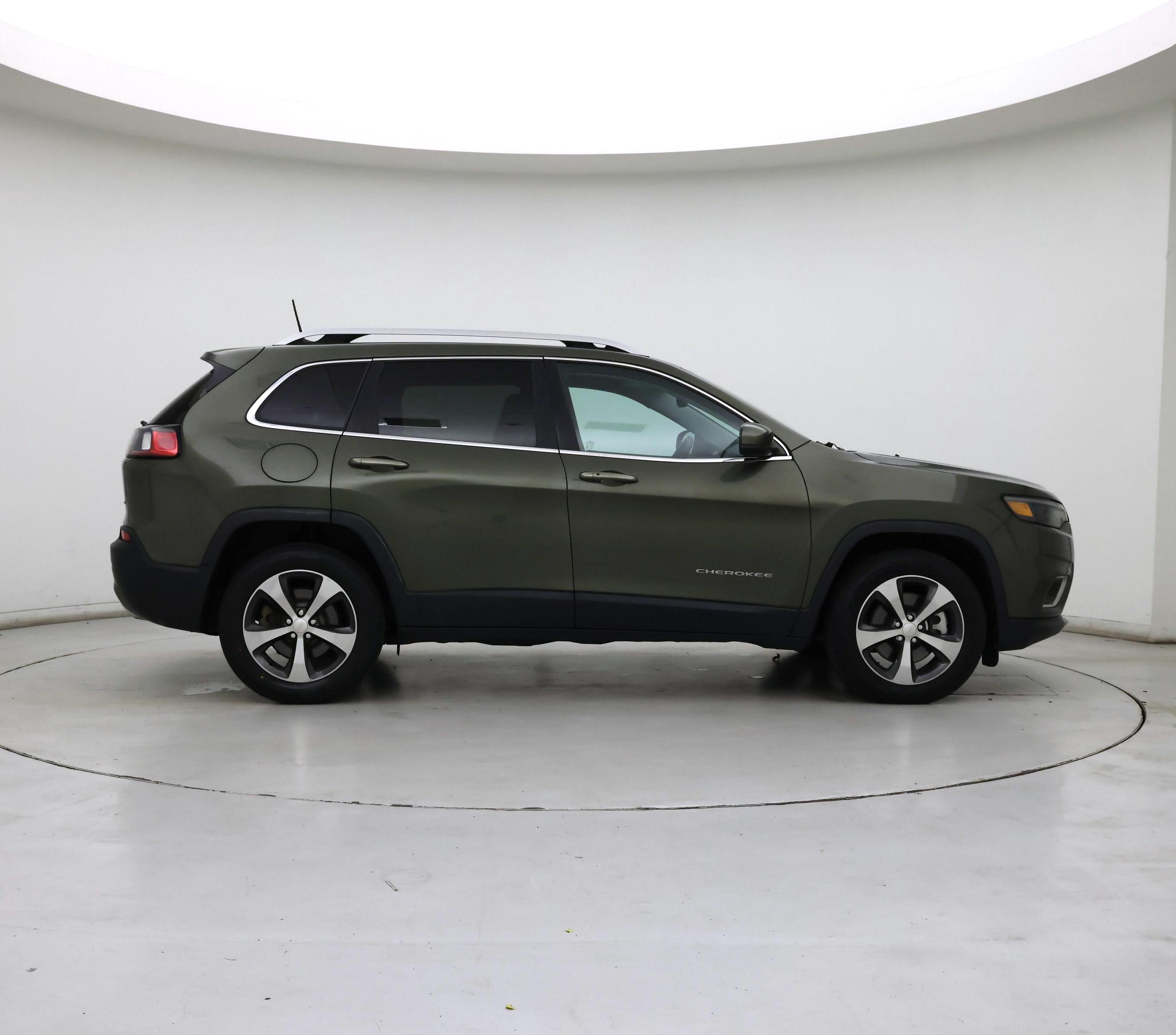 Thumbnail: 2019 Jeep Cherokee - 7