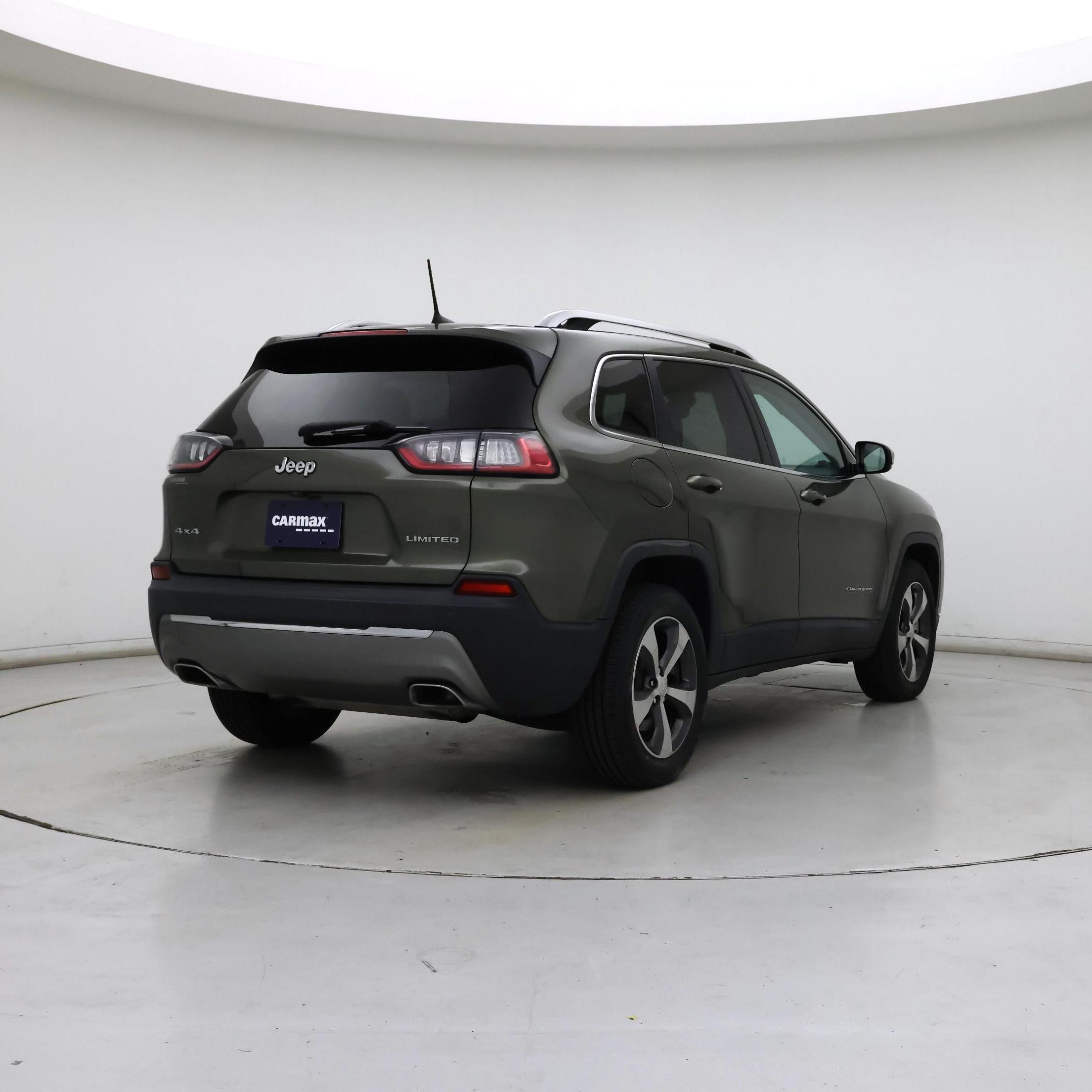 Thumbnail: 2019 Jeep Cherokee - 8
