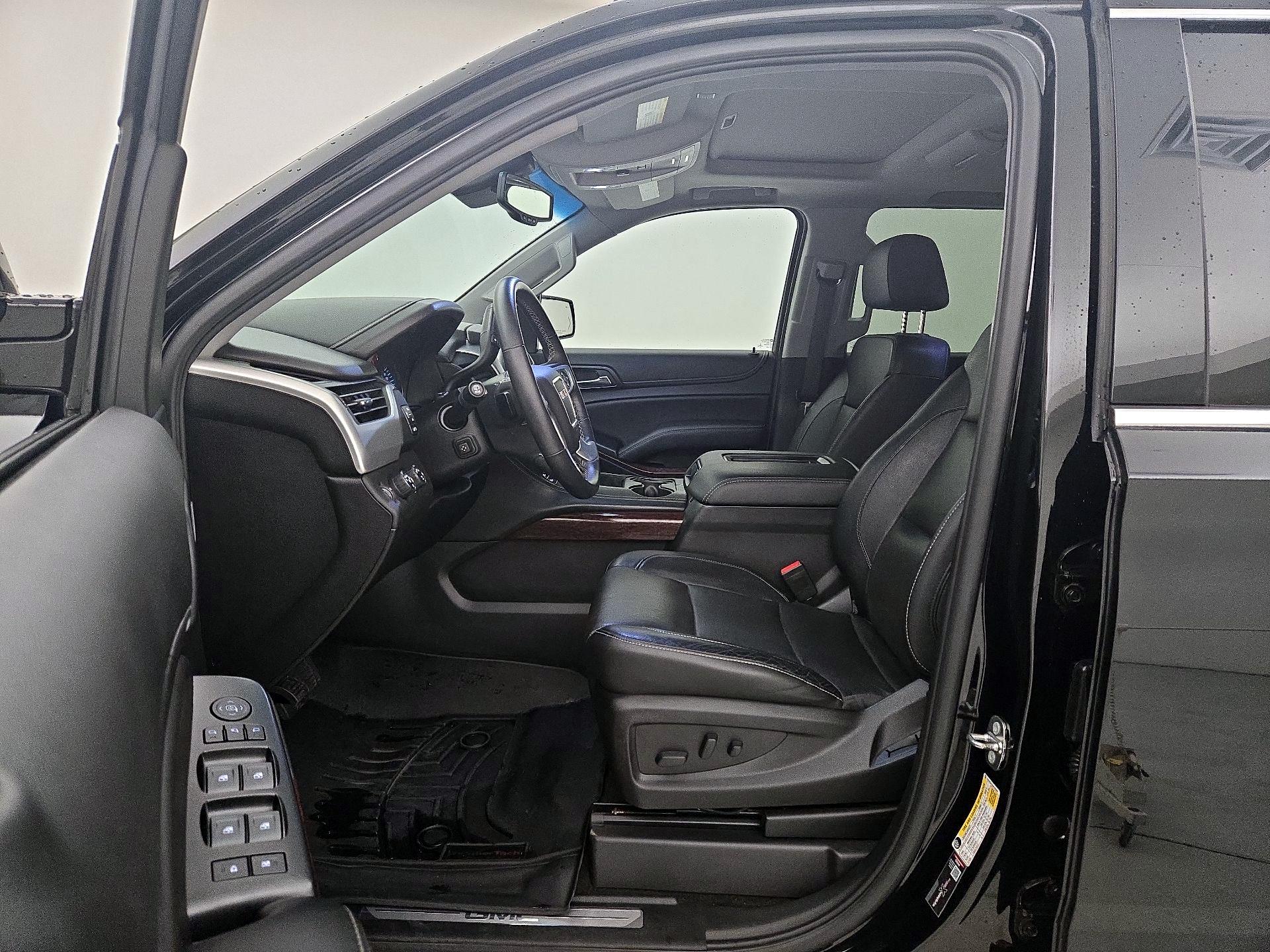Thumbnail: 2018 GMC Yukon XL - 11