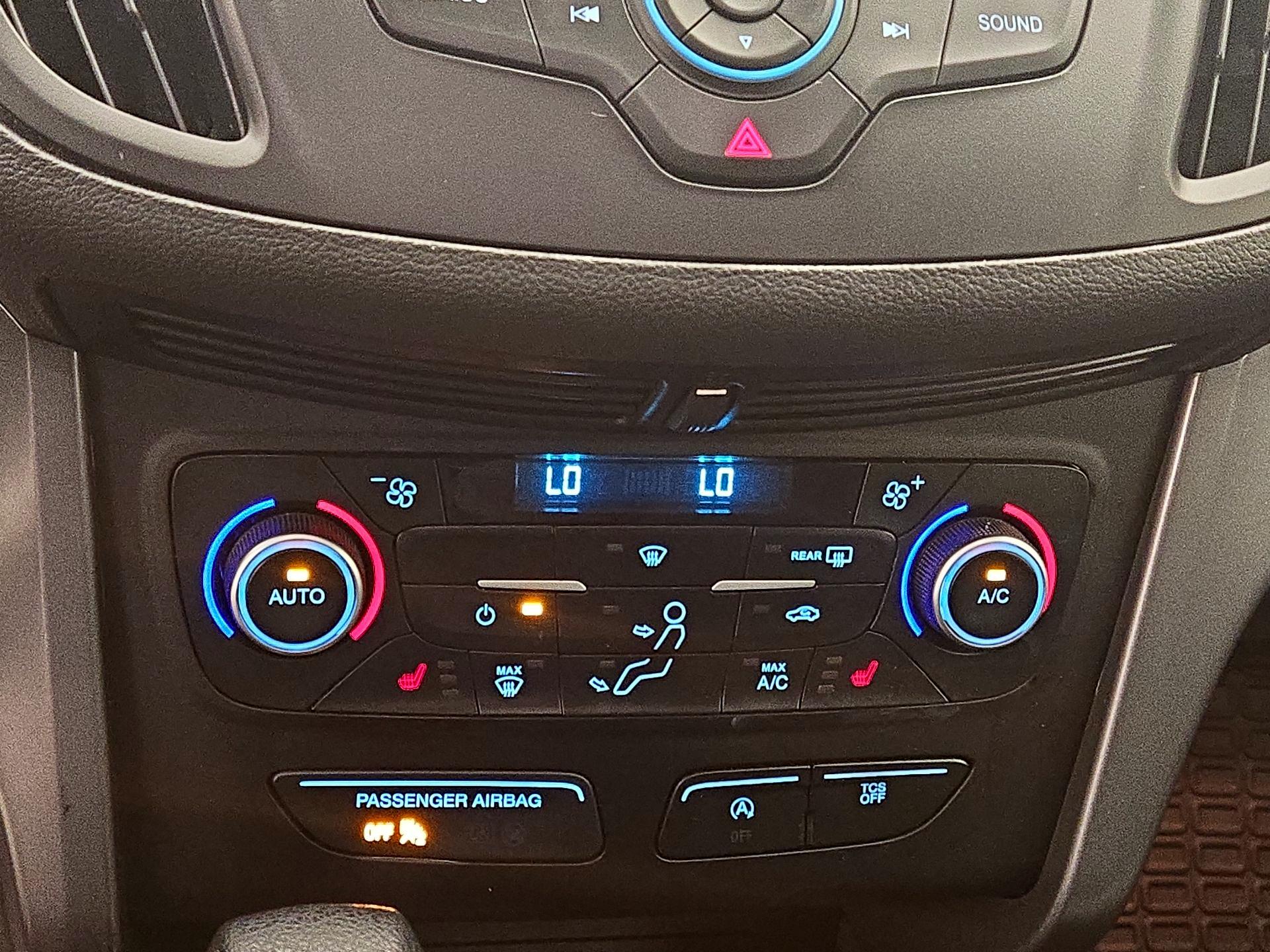 Thumbnail: 2018 Ford Escape - 16