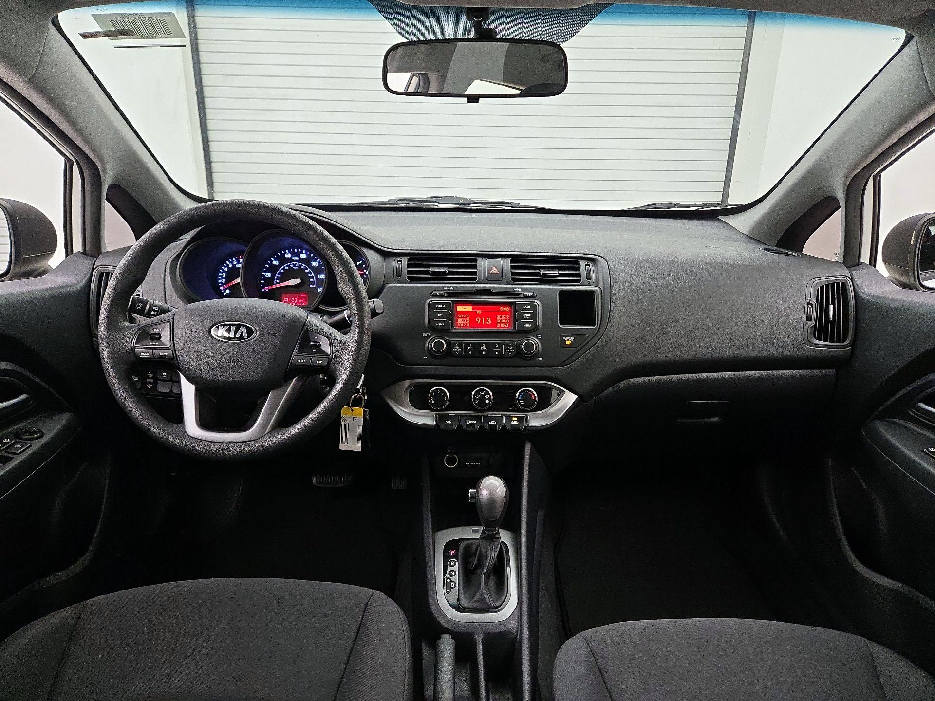 Thumbnail: 2014 Kia Rio - 9