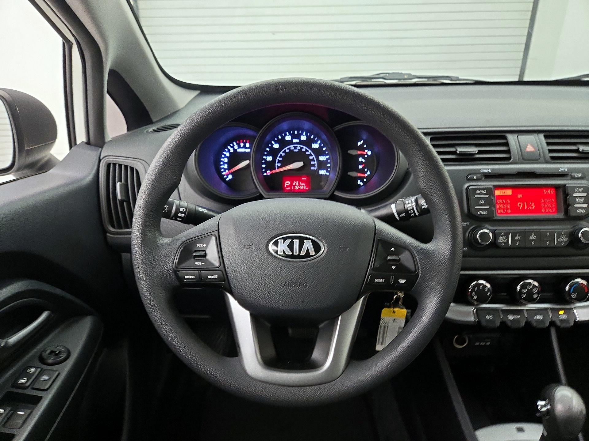 Thumbnail: 2014 Kia Rio - 10