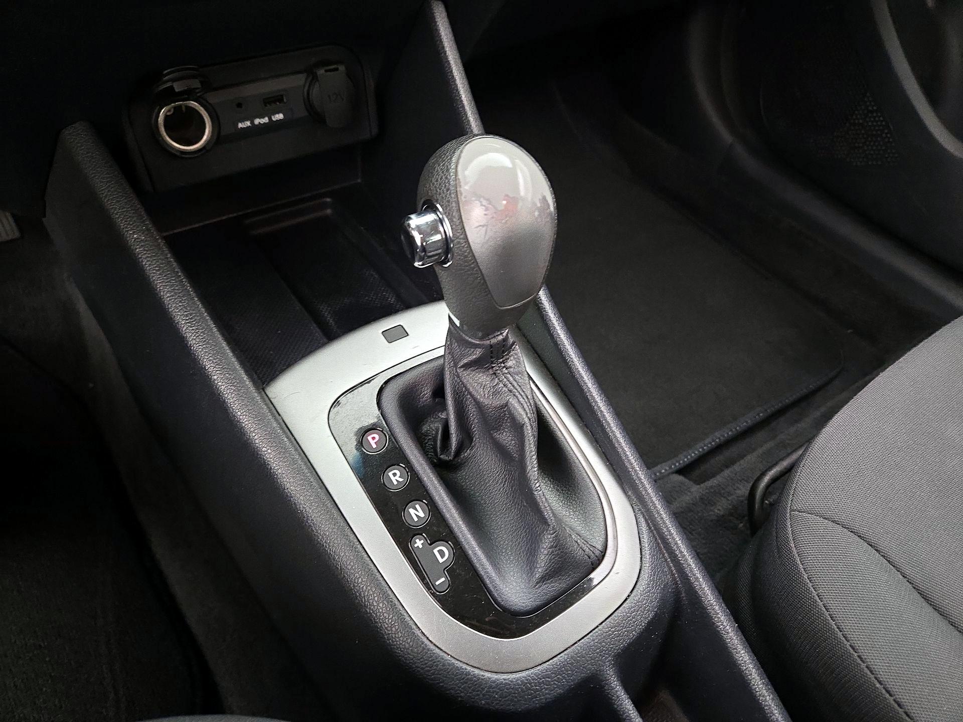 Thumbnail: 2014 Kia Rio - 16